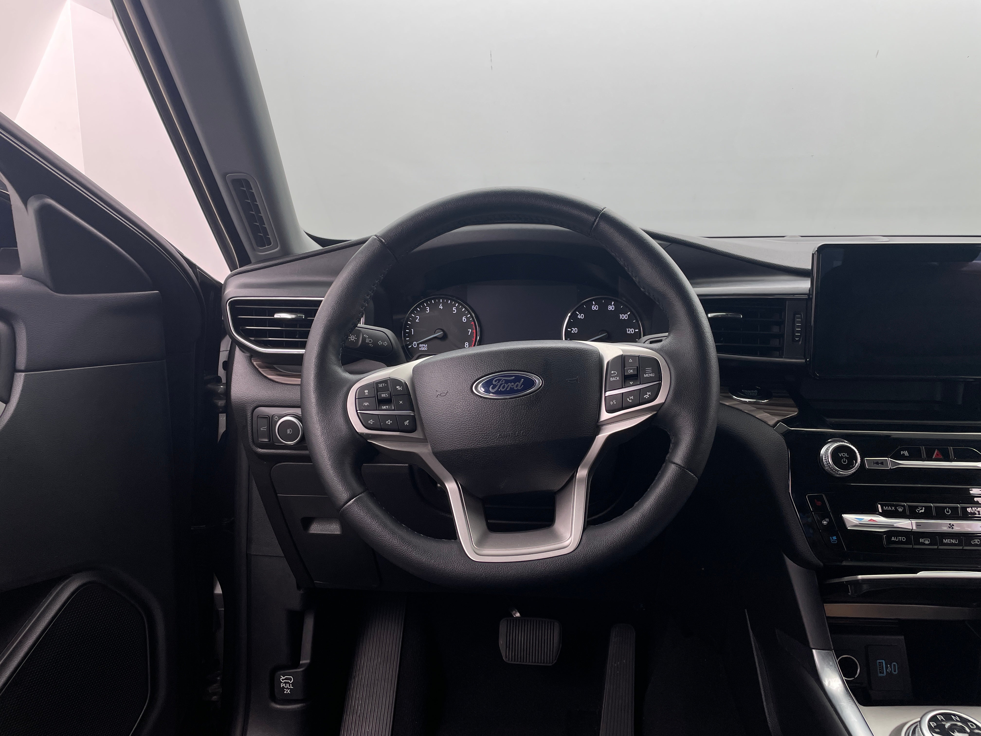 2024 Ford Explorer Limited 4