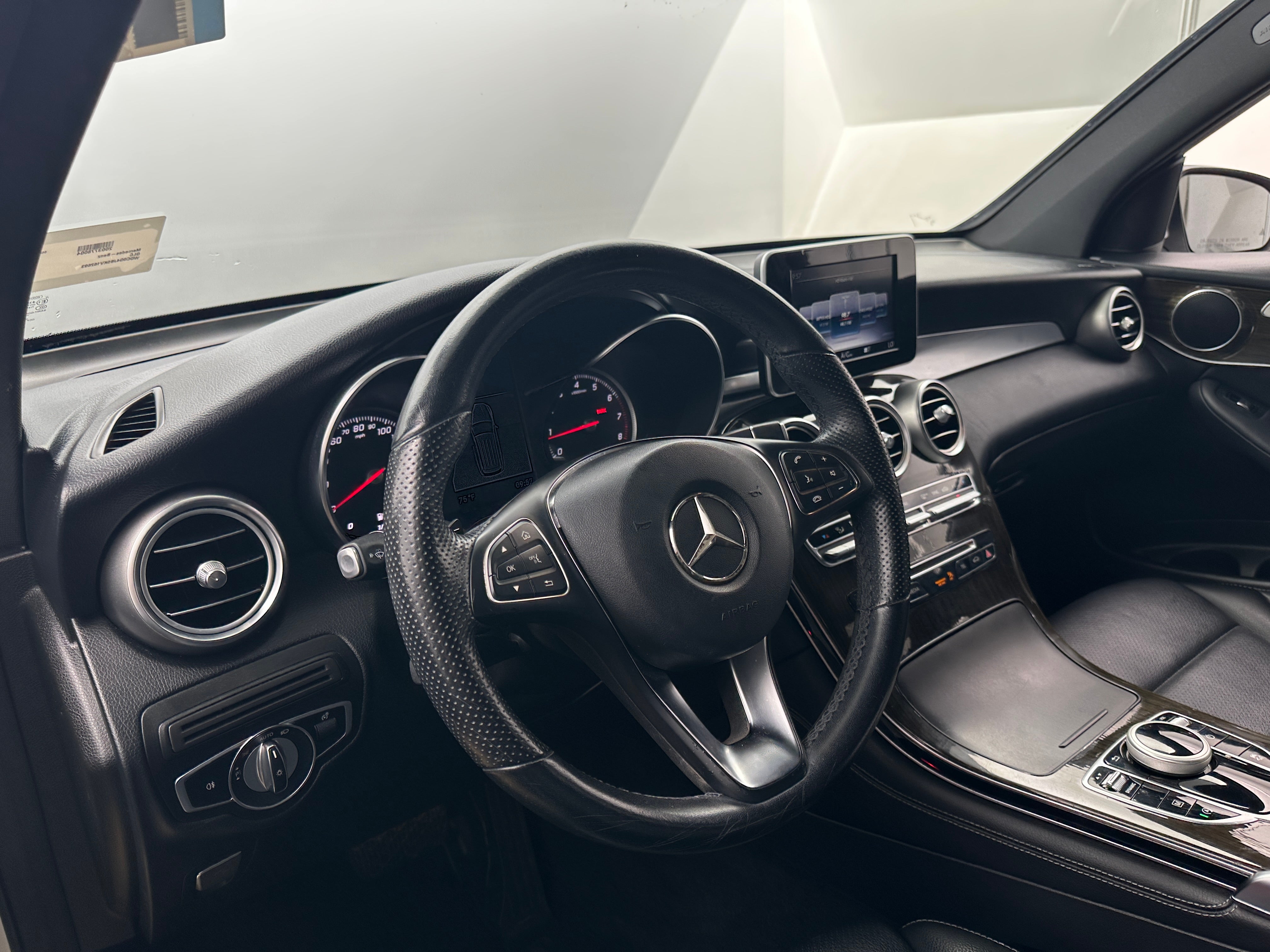 2019 Mercedes-Benz GLC 300 2