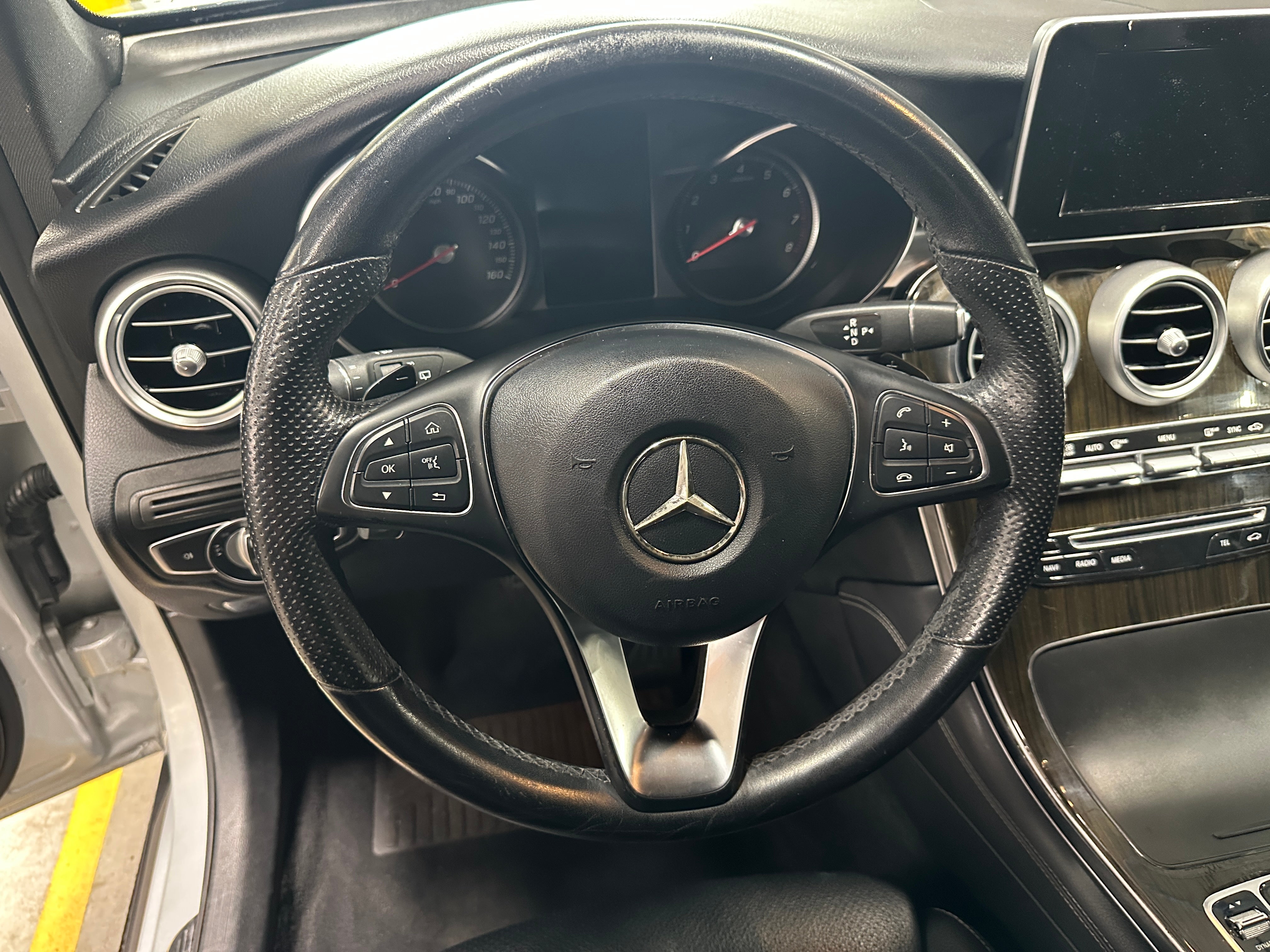 2019 Mercedes-Benz GLC 300 4