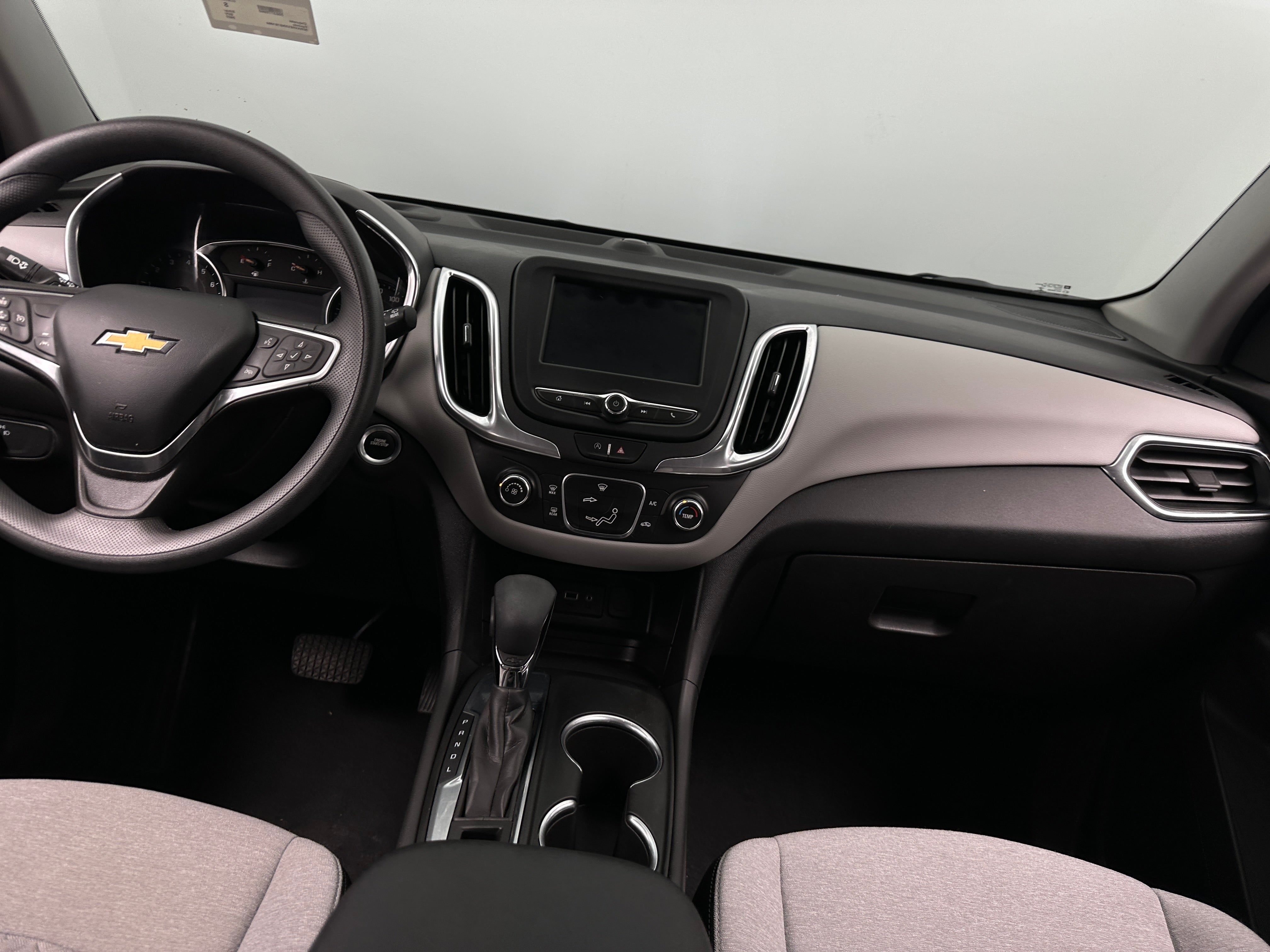 2022 Chevrolet Equinox LS 3