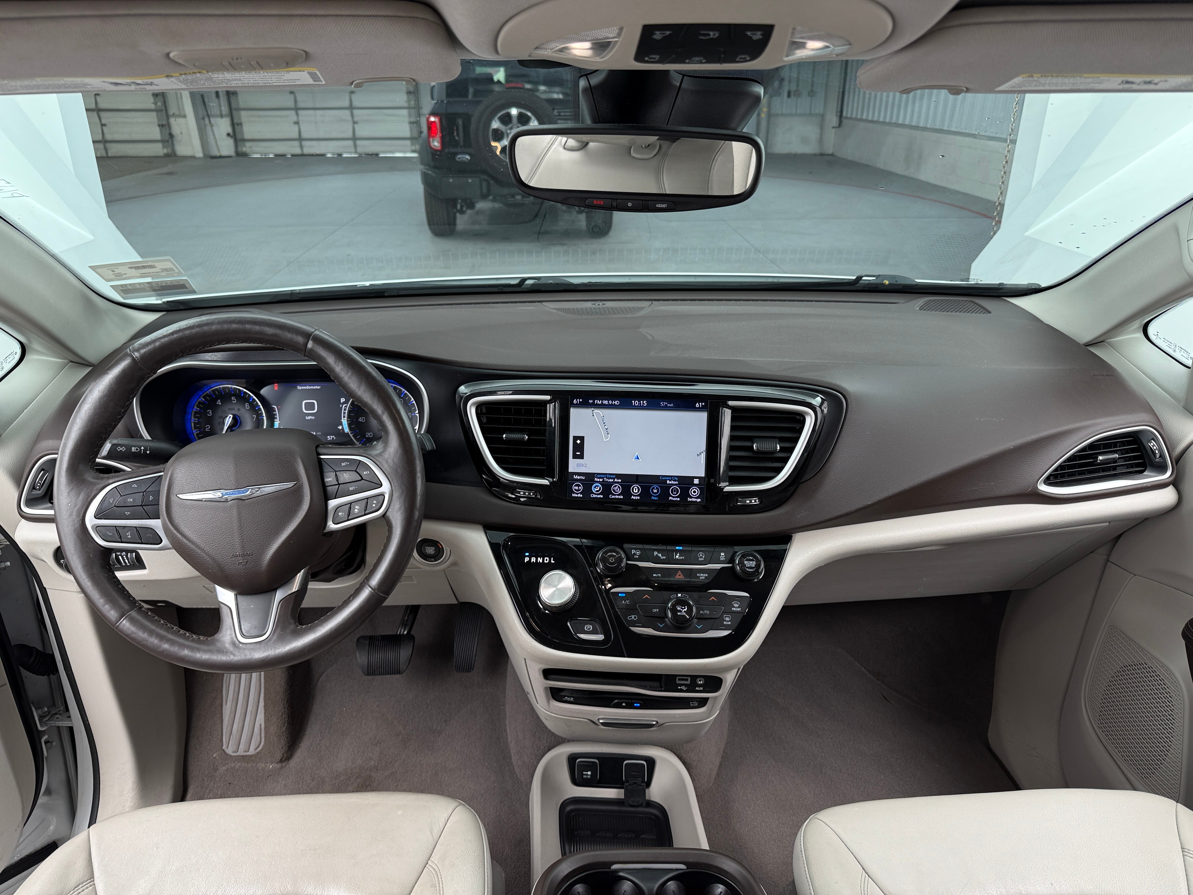 2020 Chrysler Pacifica  2
