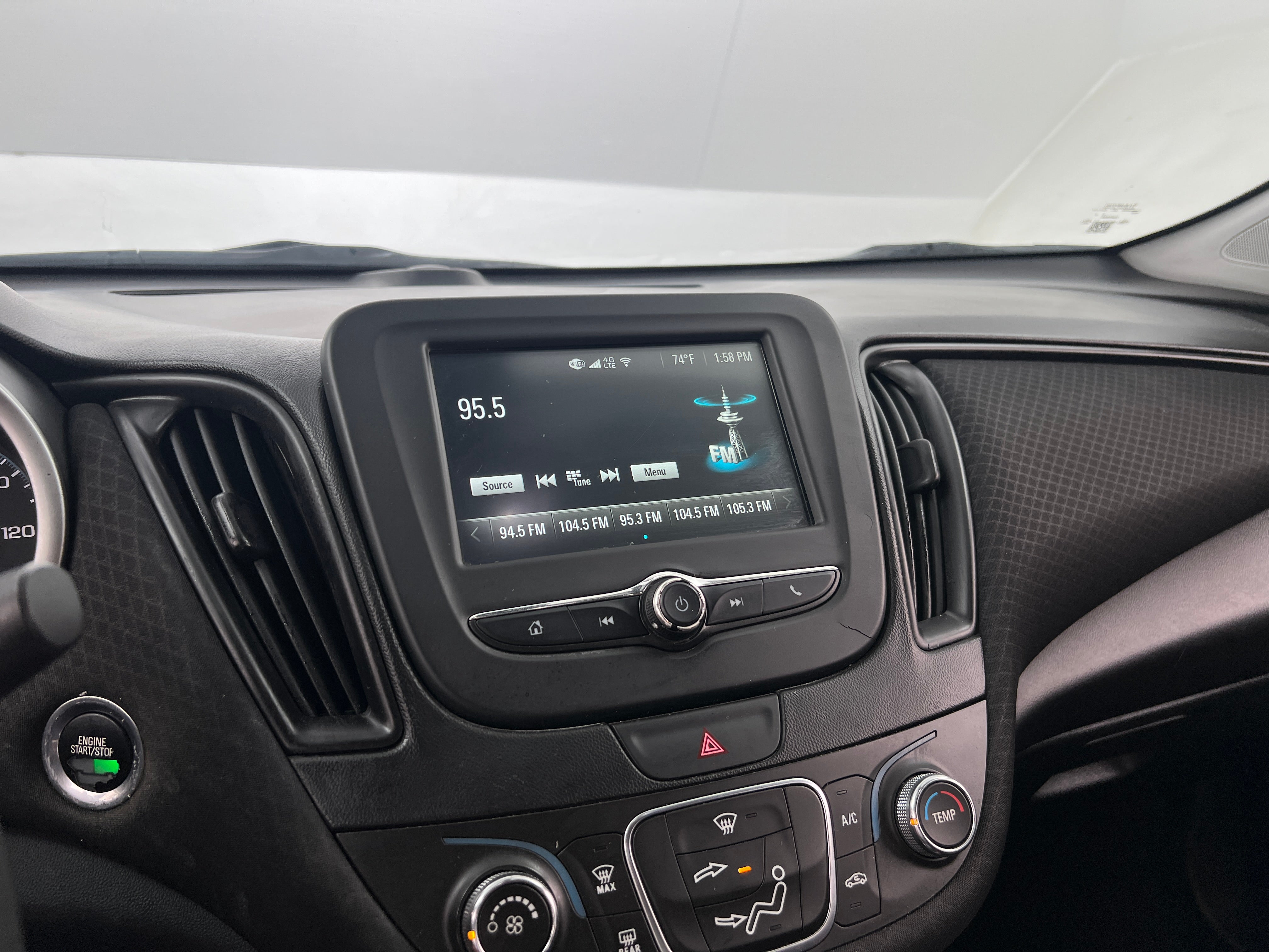 2017 Chevrolet Malibu LS 4