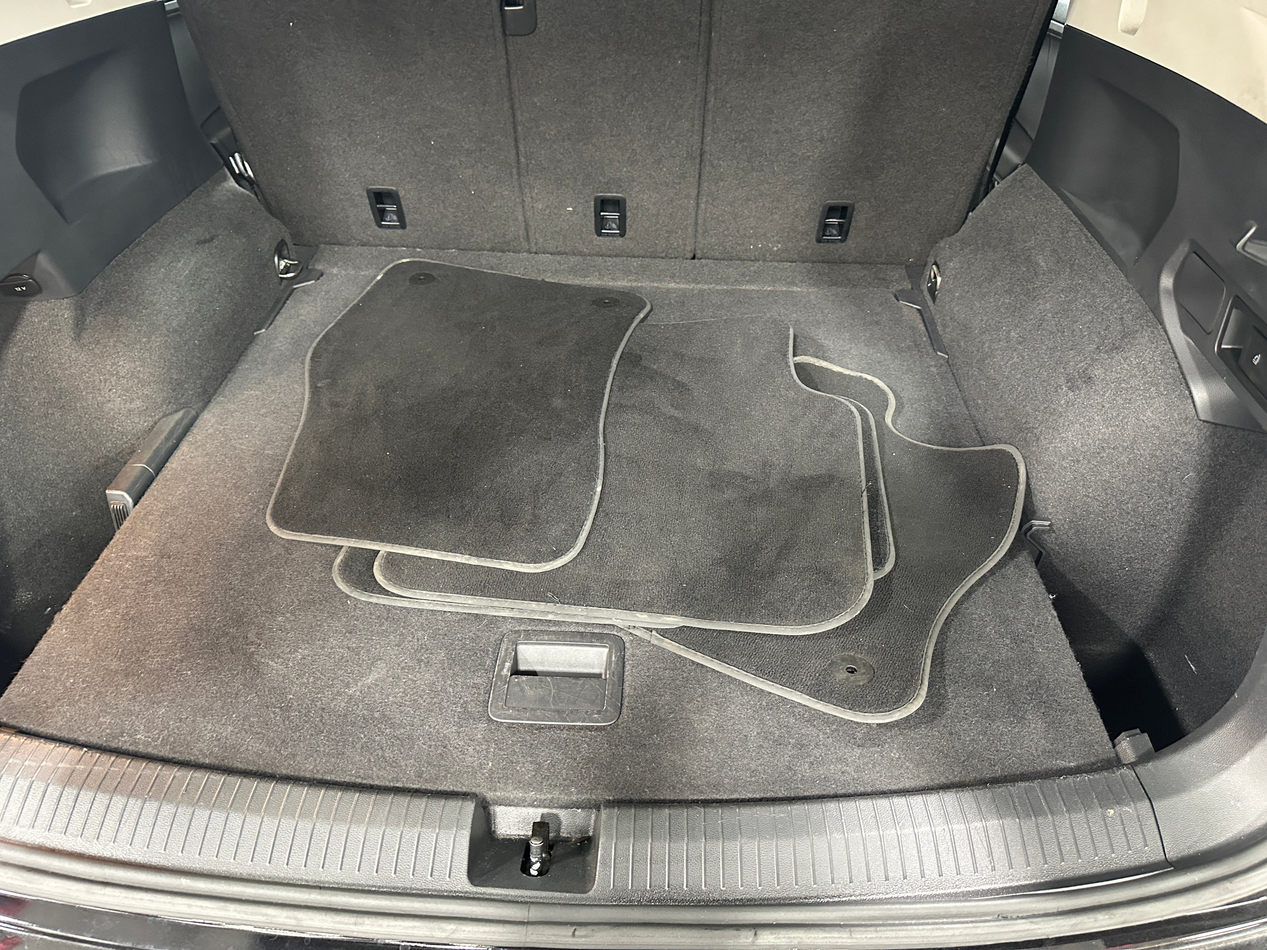 2019 Volkswagen Tiguan SEL 6