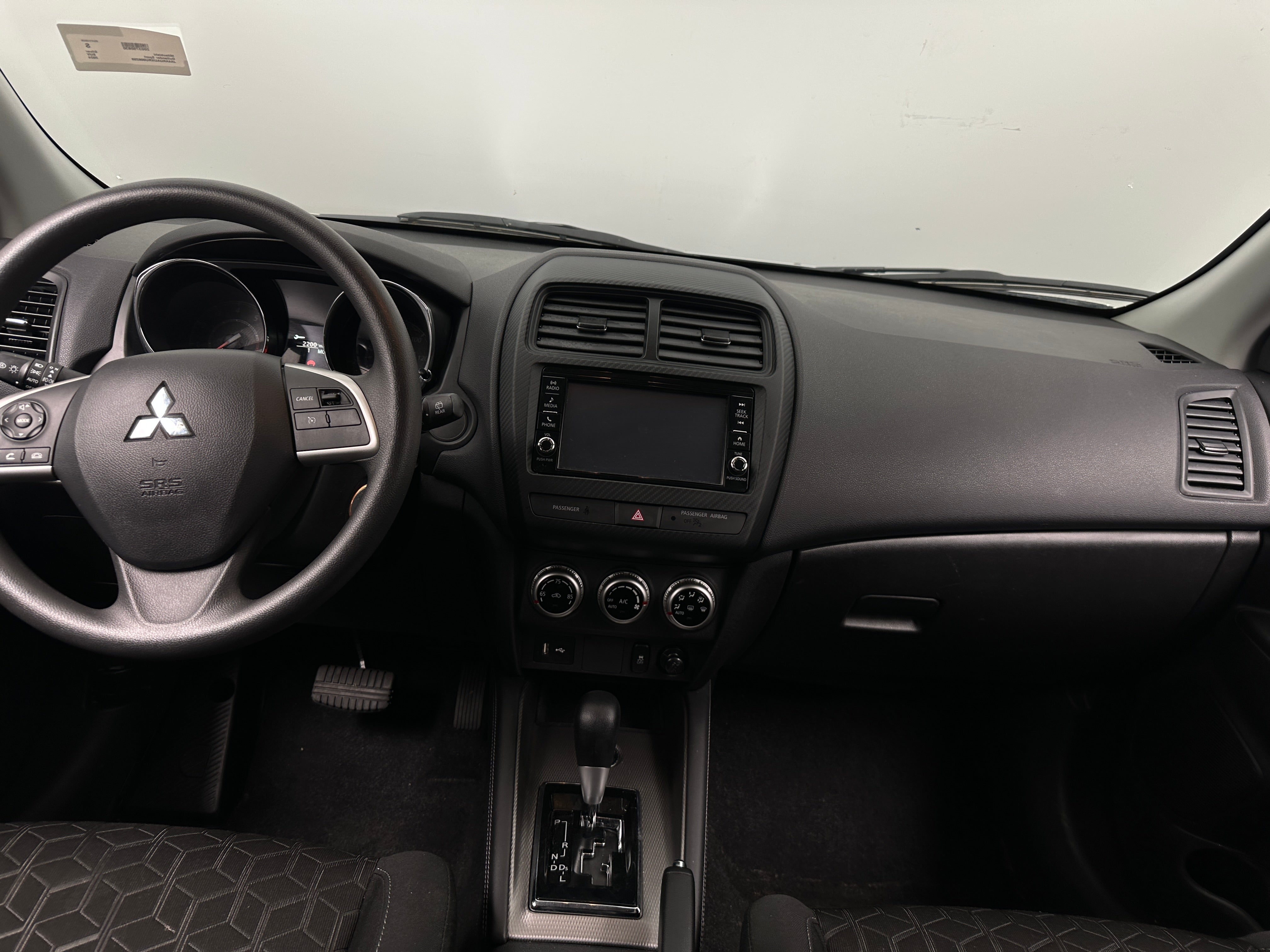 2024 Mitsubishi Outlander Sport ES 3