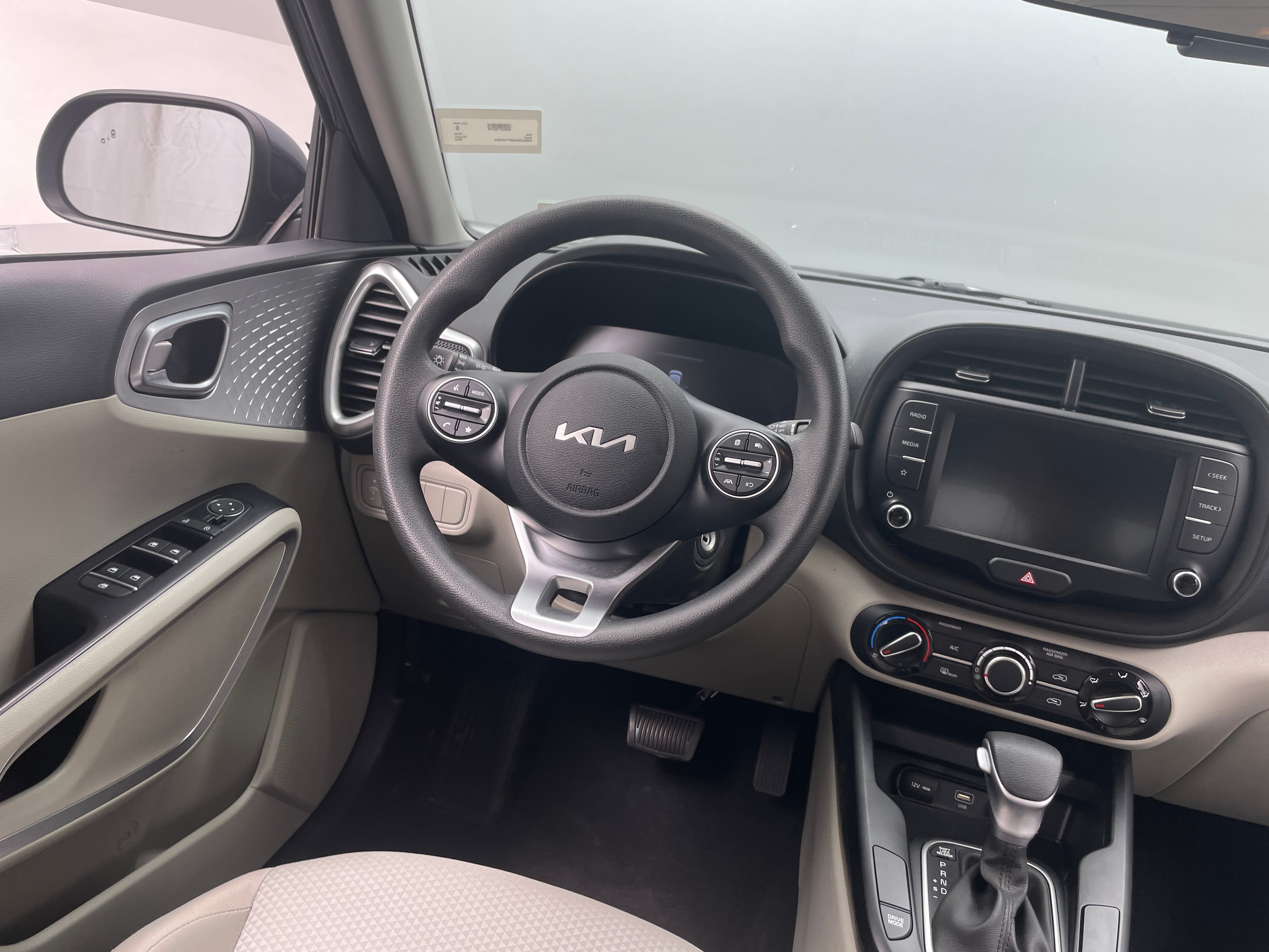 2023 Kia Soul LX 5