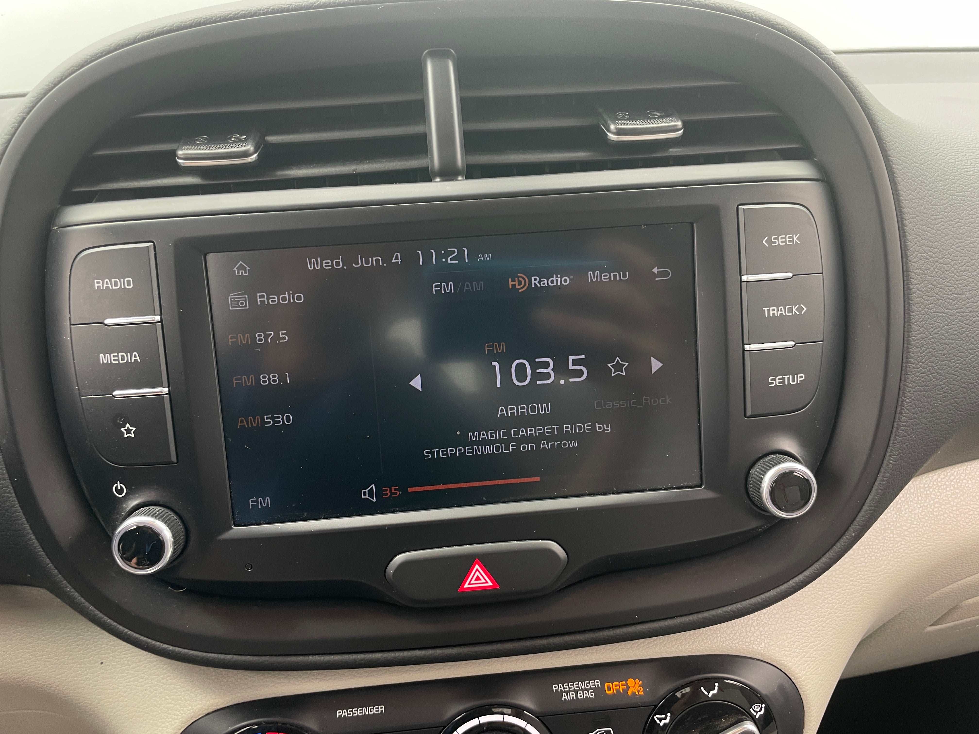 2023 Kia Soul LX 4