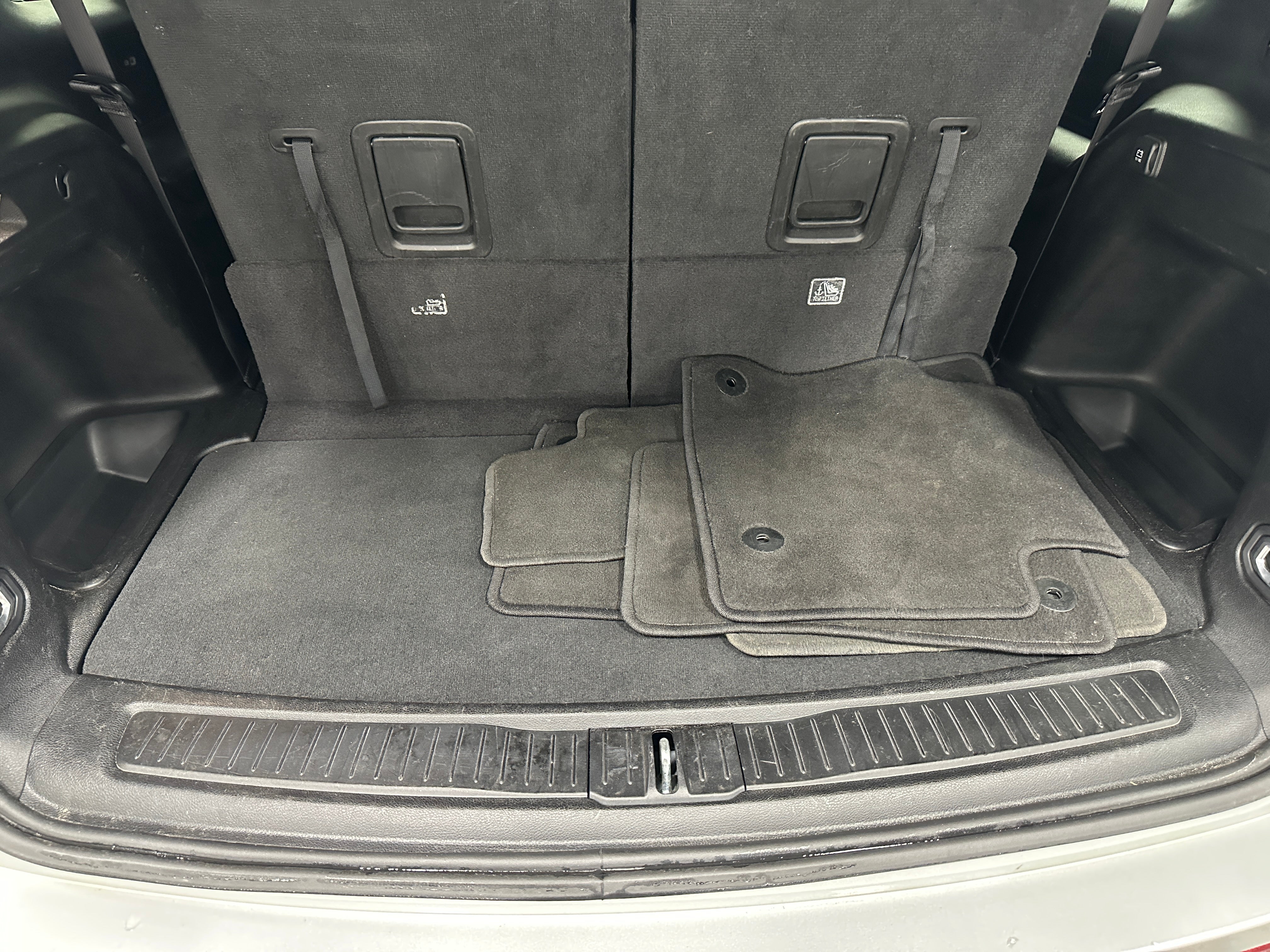 2023 Jeep Grand Cherokee L Altitude 6