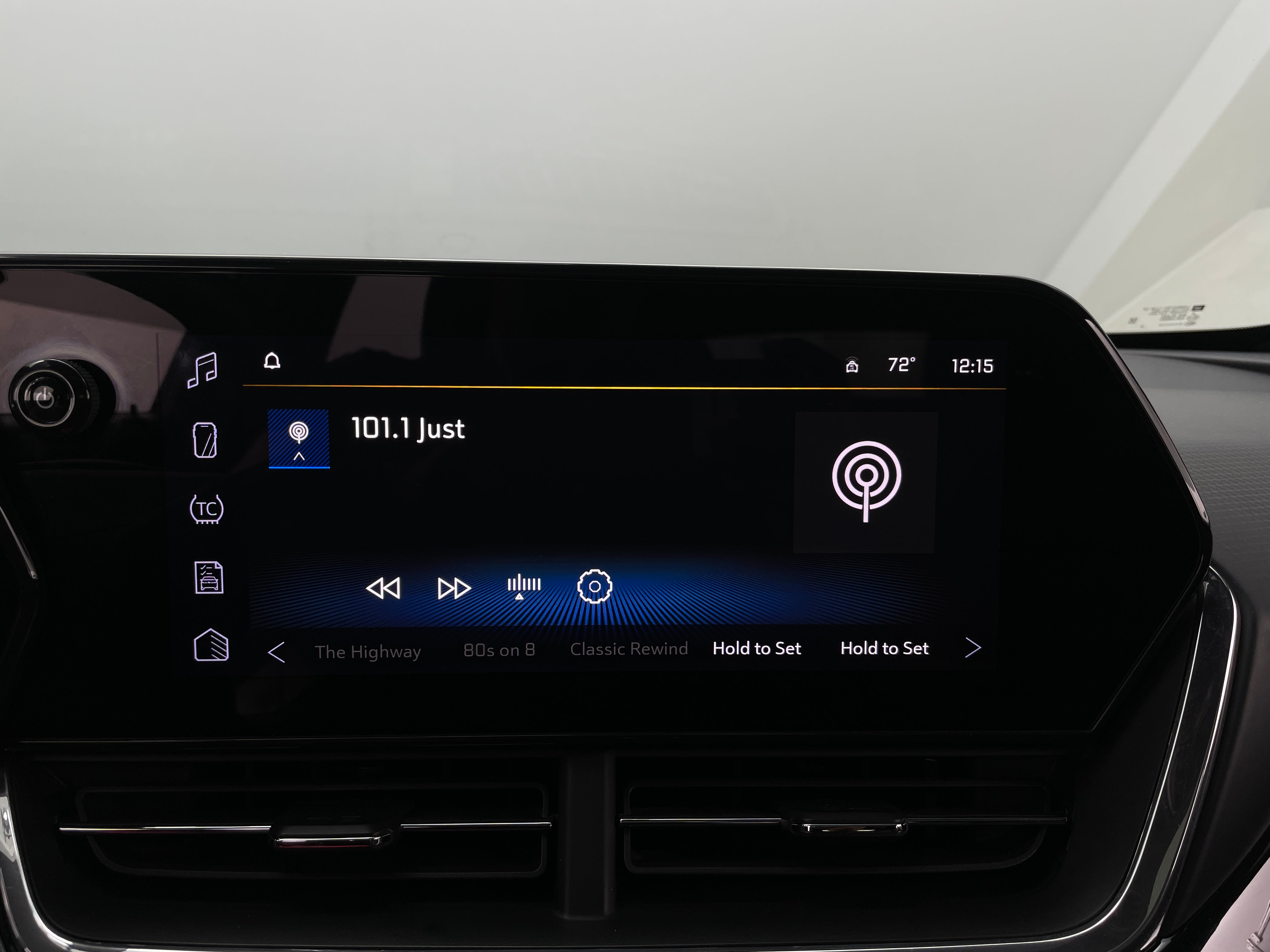 2024 Chevrolet Trax RS 4