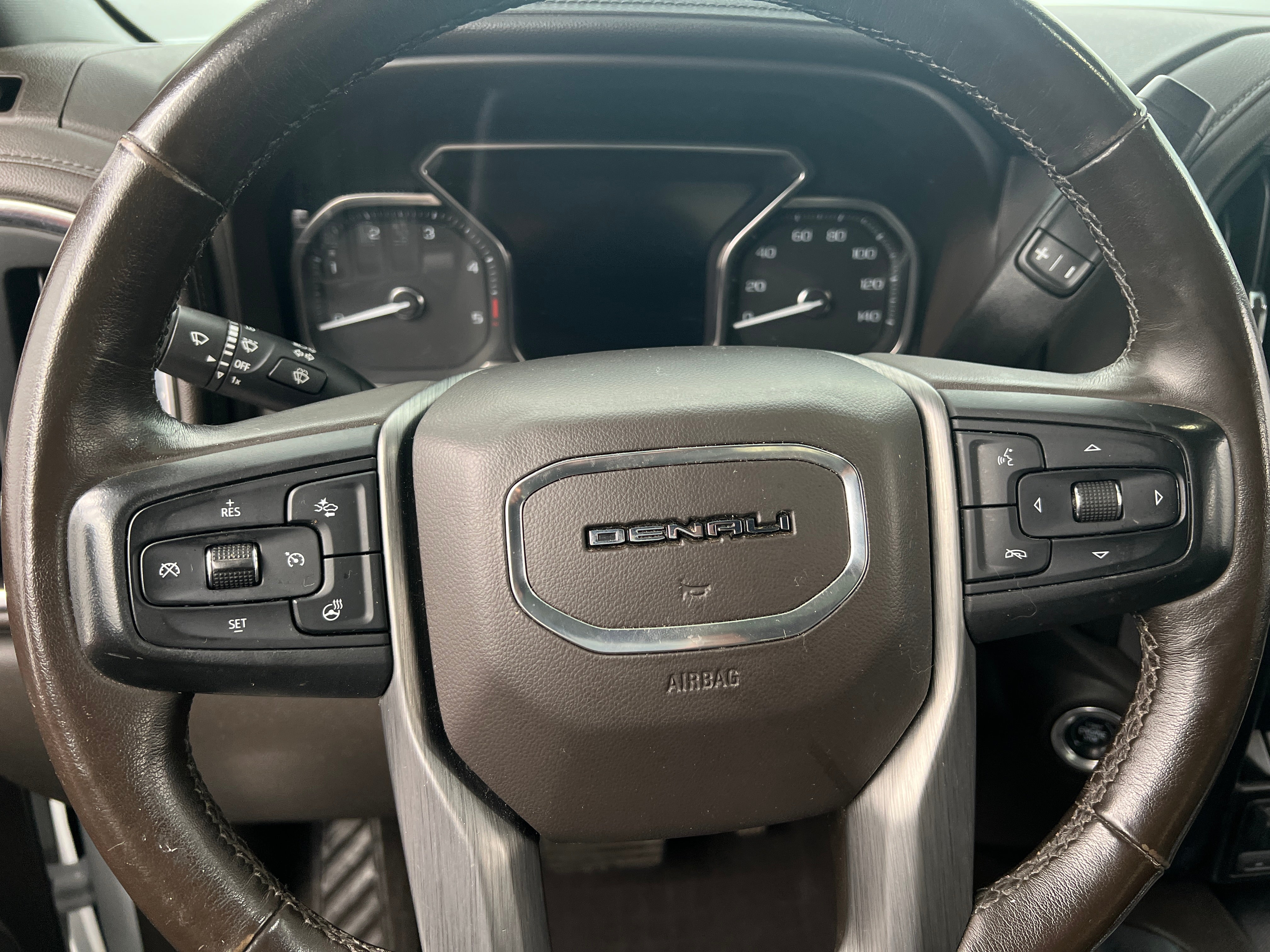 2020 GMC Sierra 2500 Denali 4