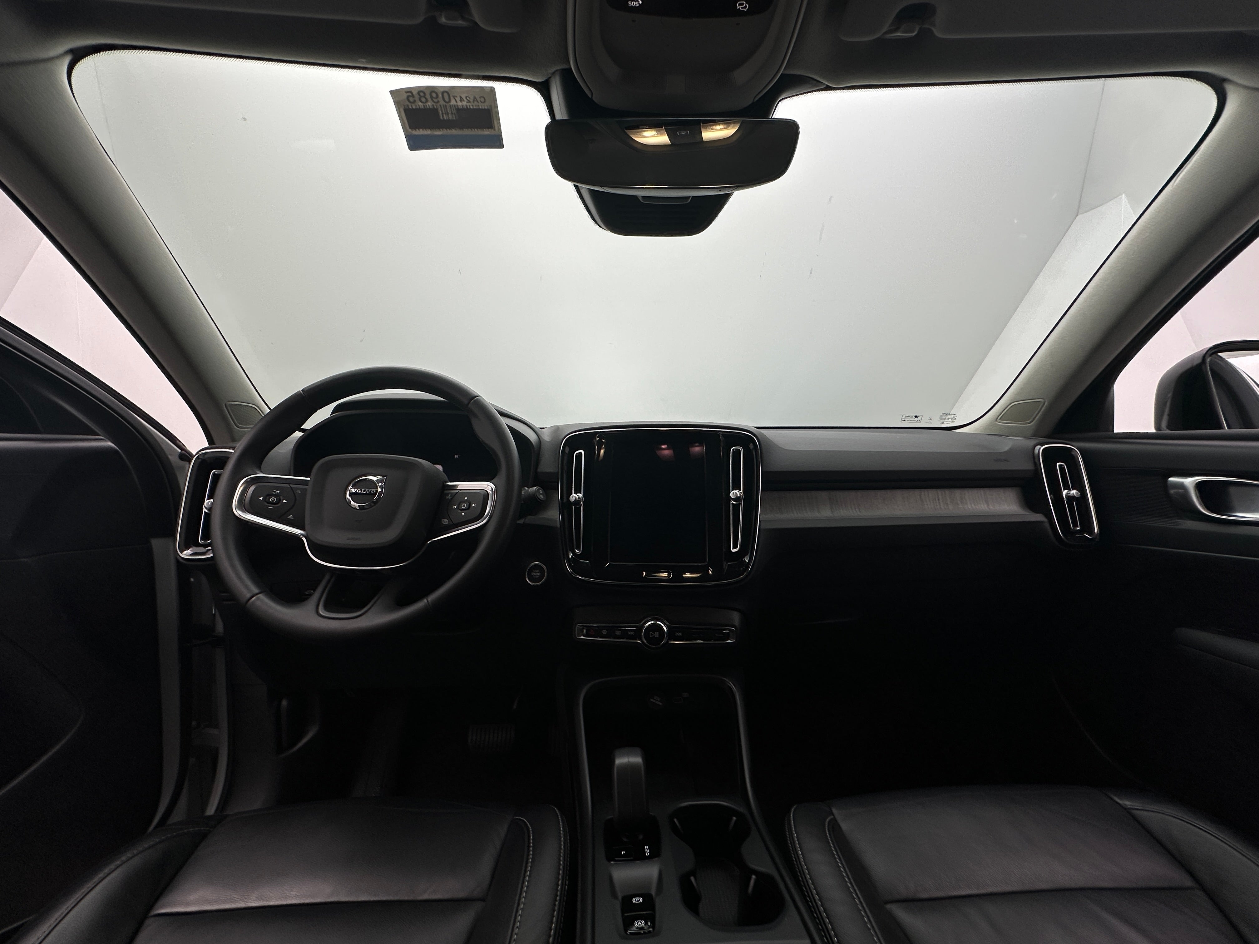 2024 Volvo XC40 B5 Core 3