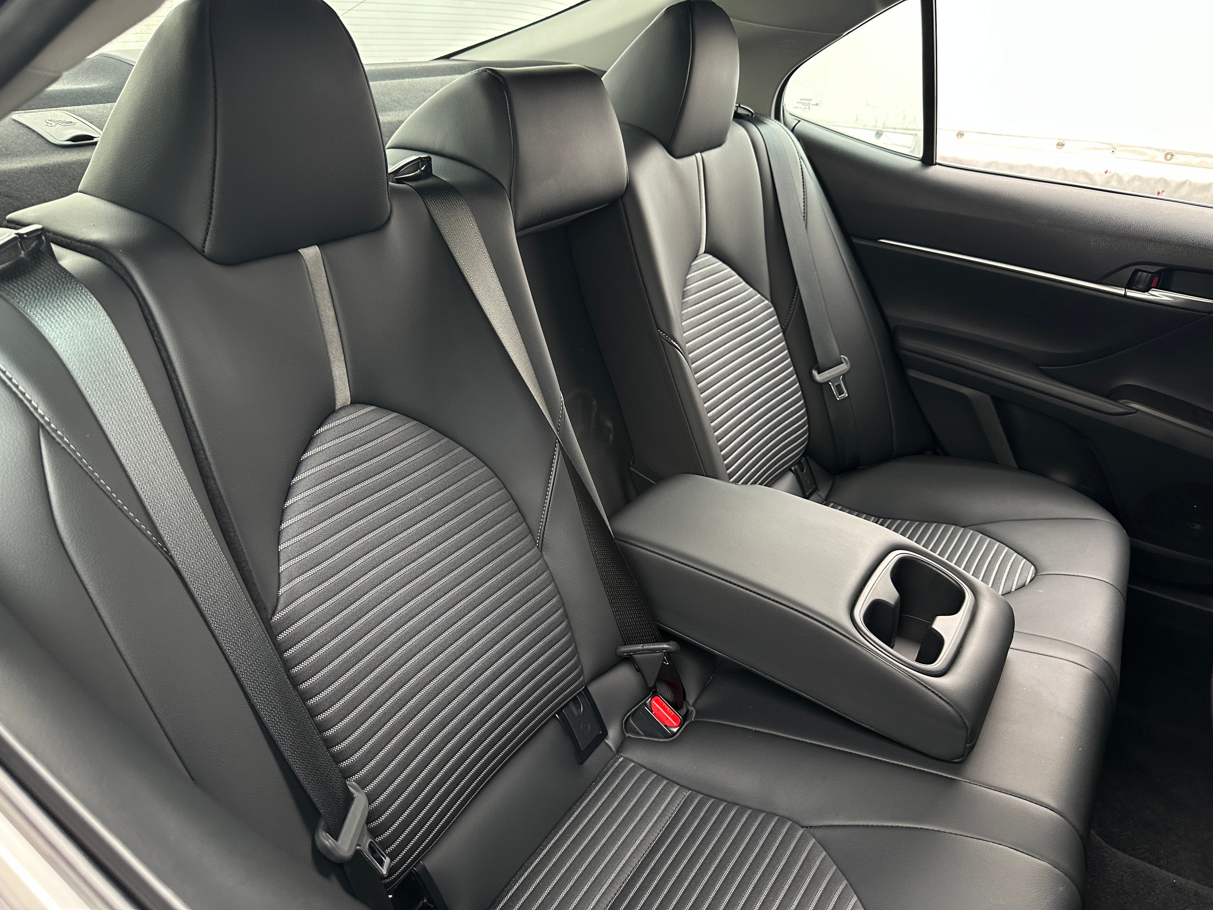2023 Toyota Camry SE 6