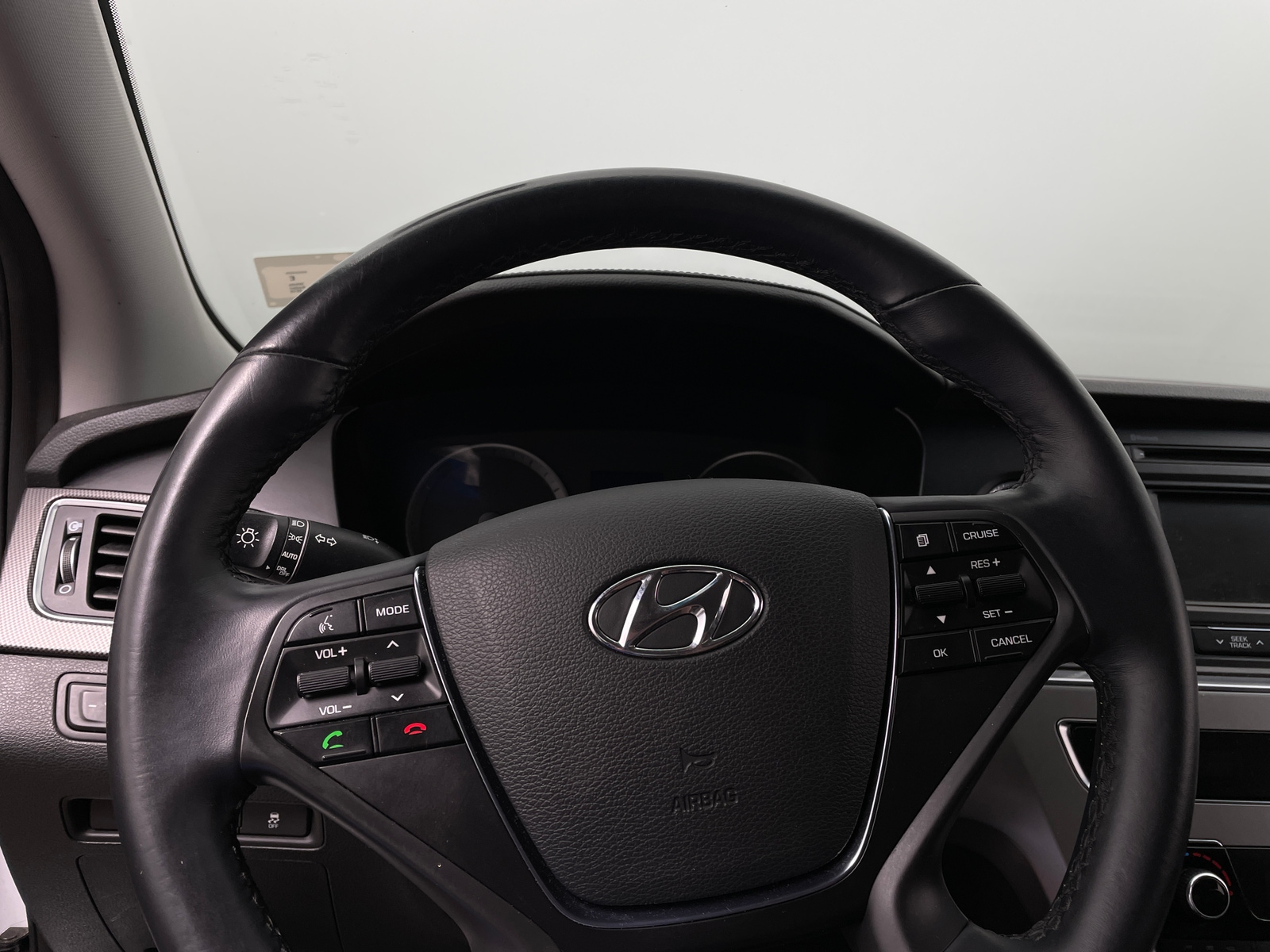 Thumbnail: 2015 Hyundai Sonata - 5