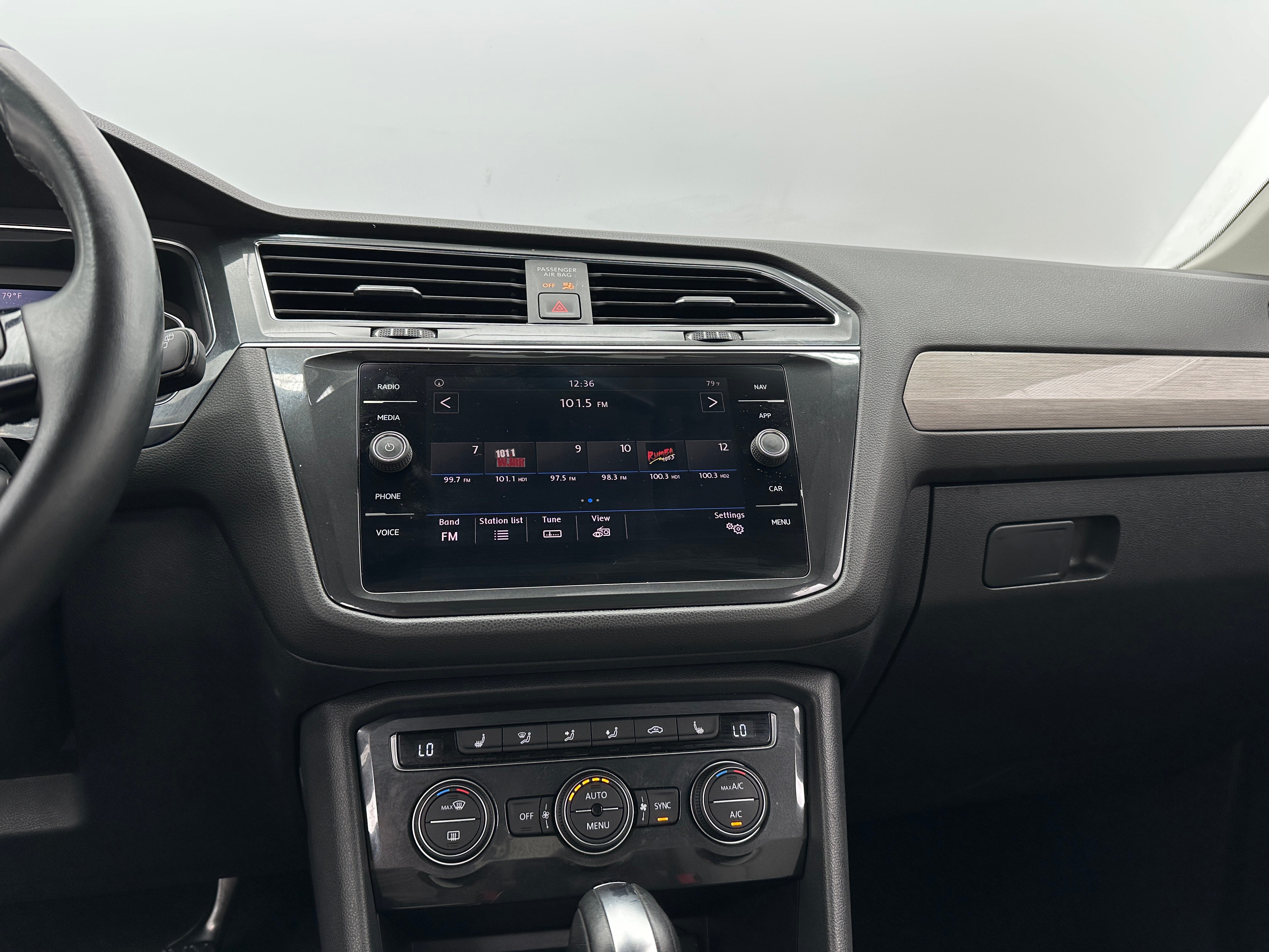 2019 Volkswagen Tiguan SEL 3