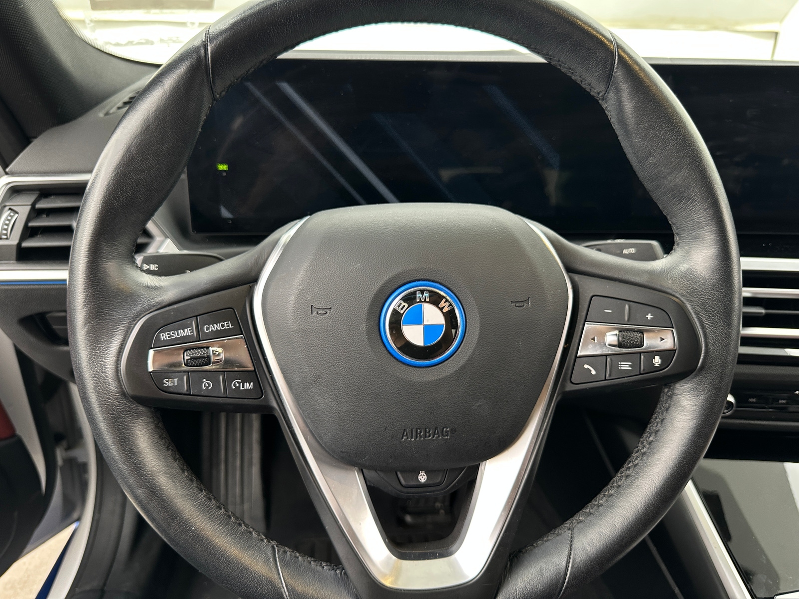 Thumbnail: 2023 BMW i4 - 4