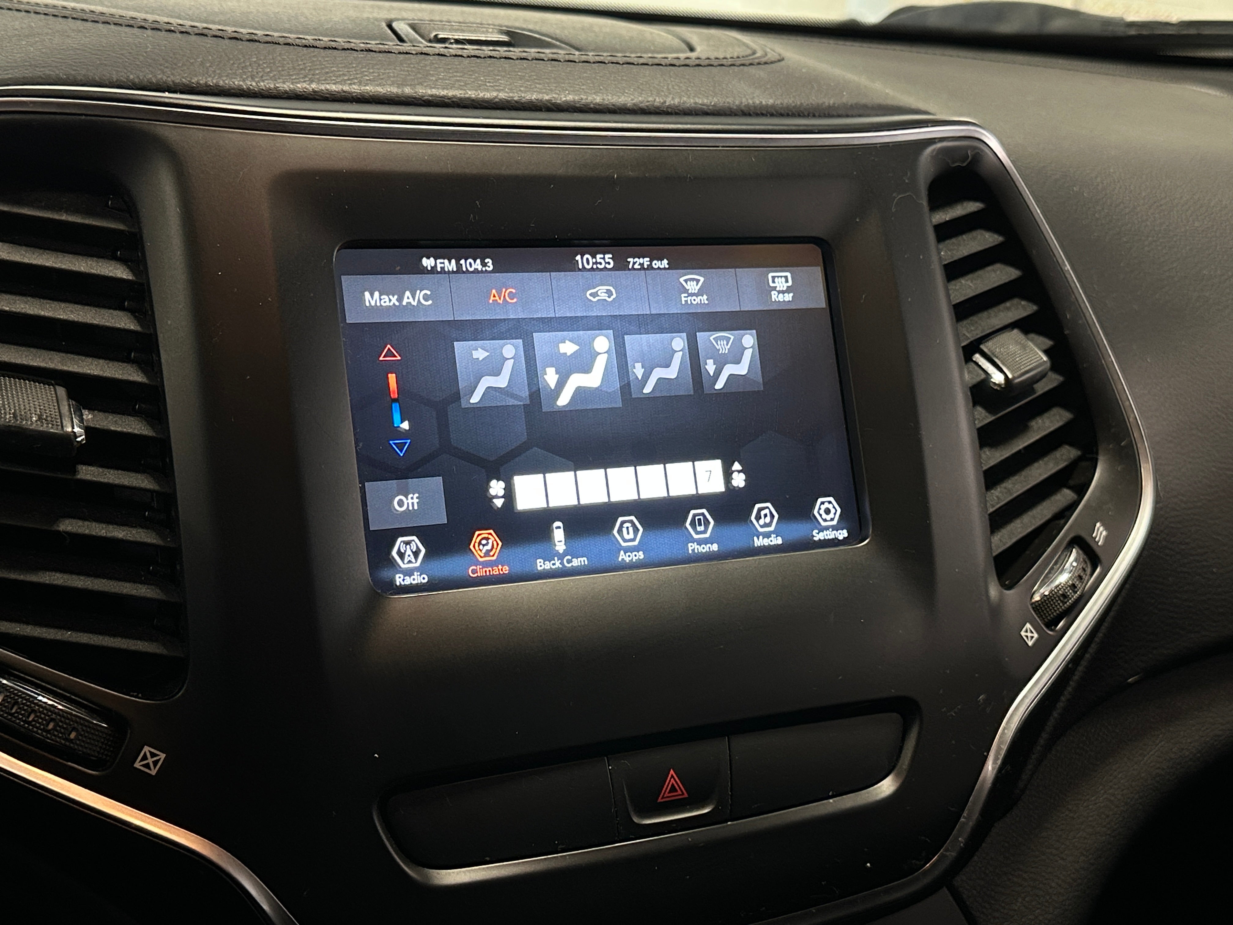 2019 Jeep Cherokee Latitude 4