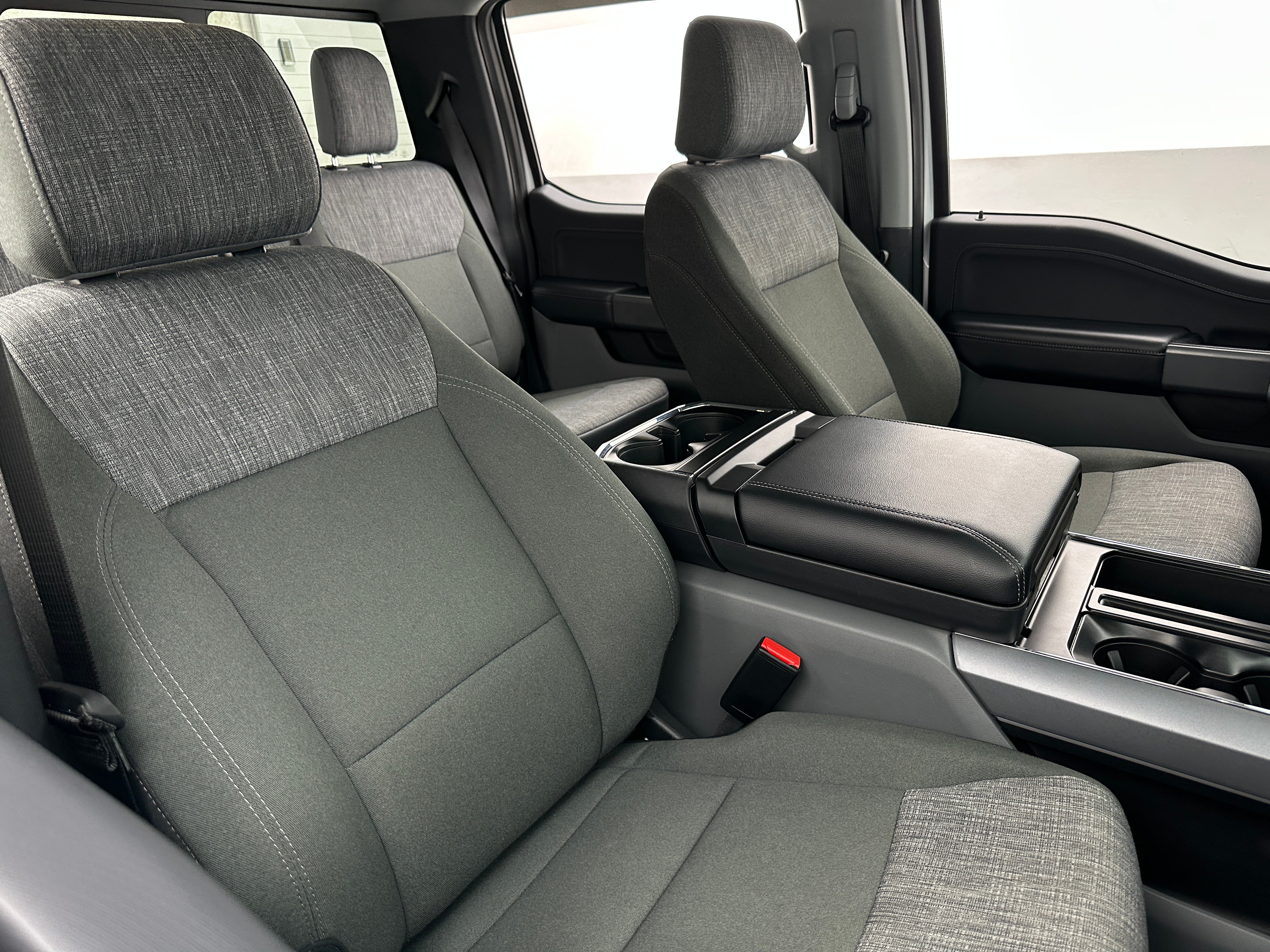 2023 Ford Econoline E-150 2