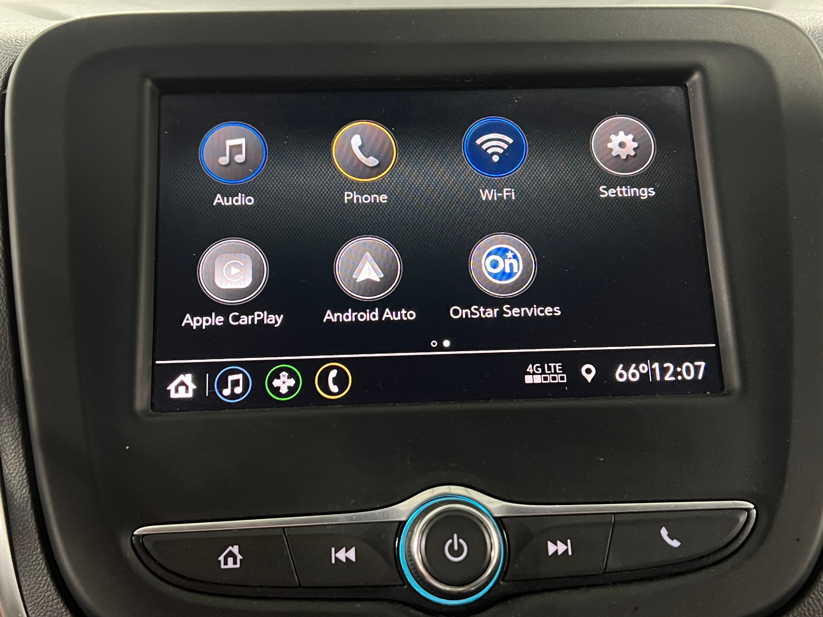 Thumbnail: 2021 Chevrolet Equinox - 4