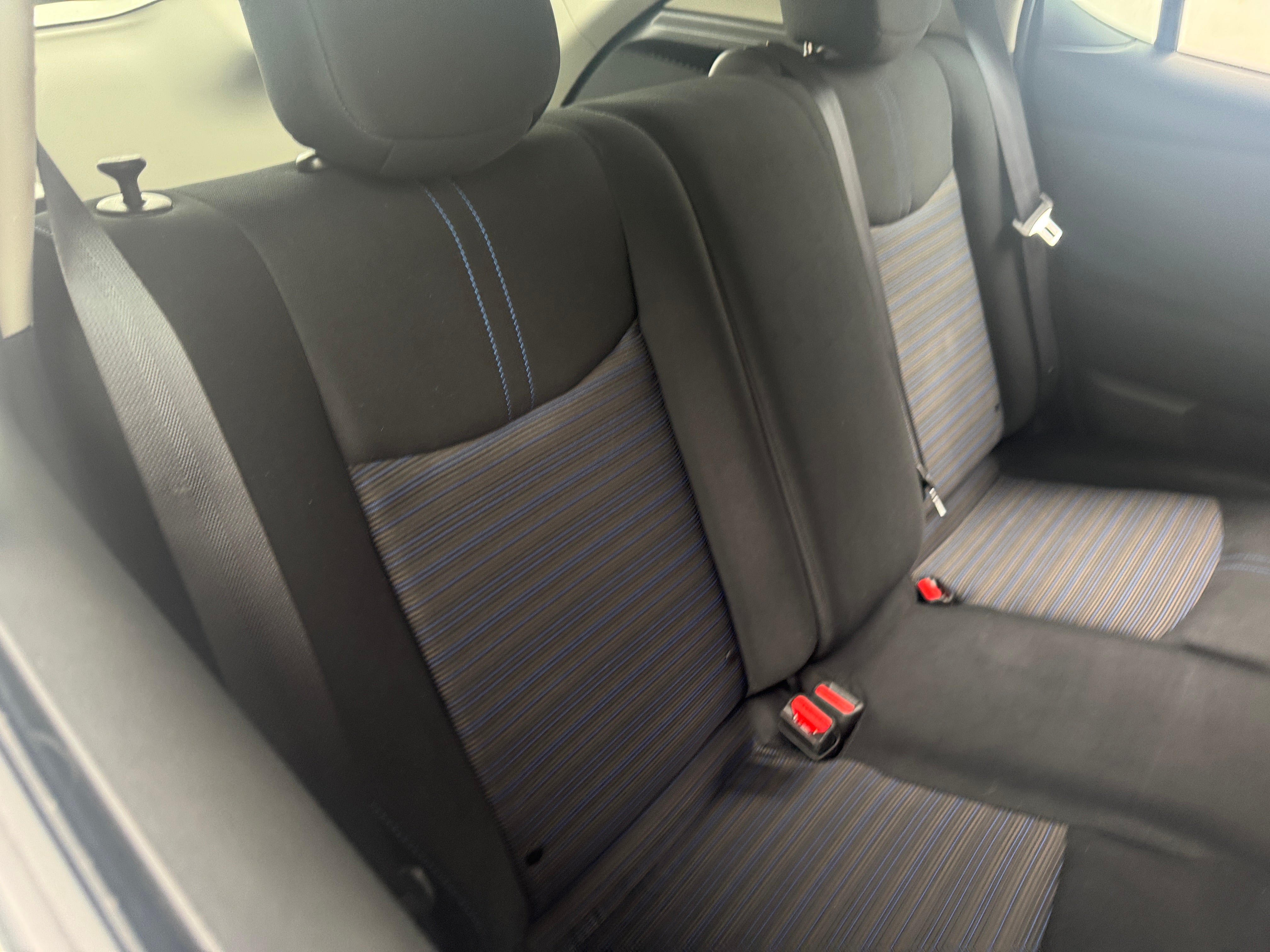2019 Nissan Leaf SV Plus 6