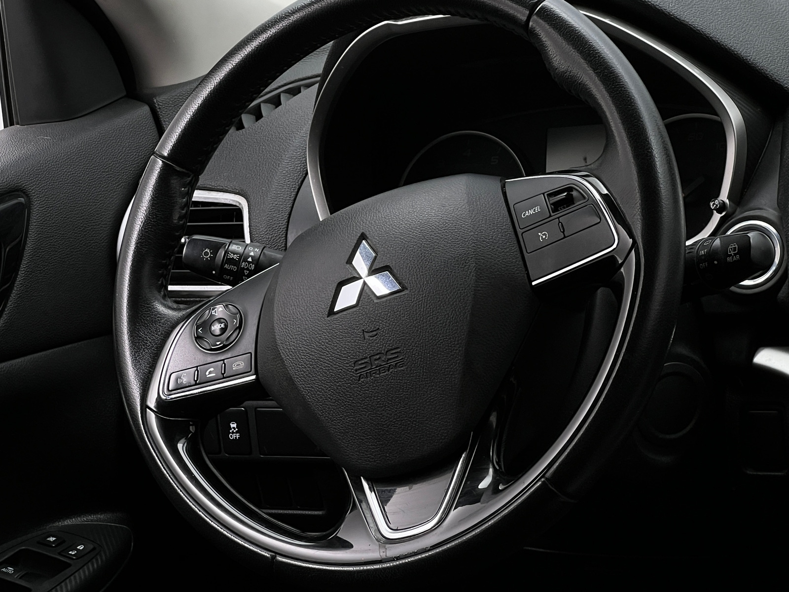 Thumbnail: 2019 Mitsubishi Eclipse Cross - 5
