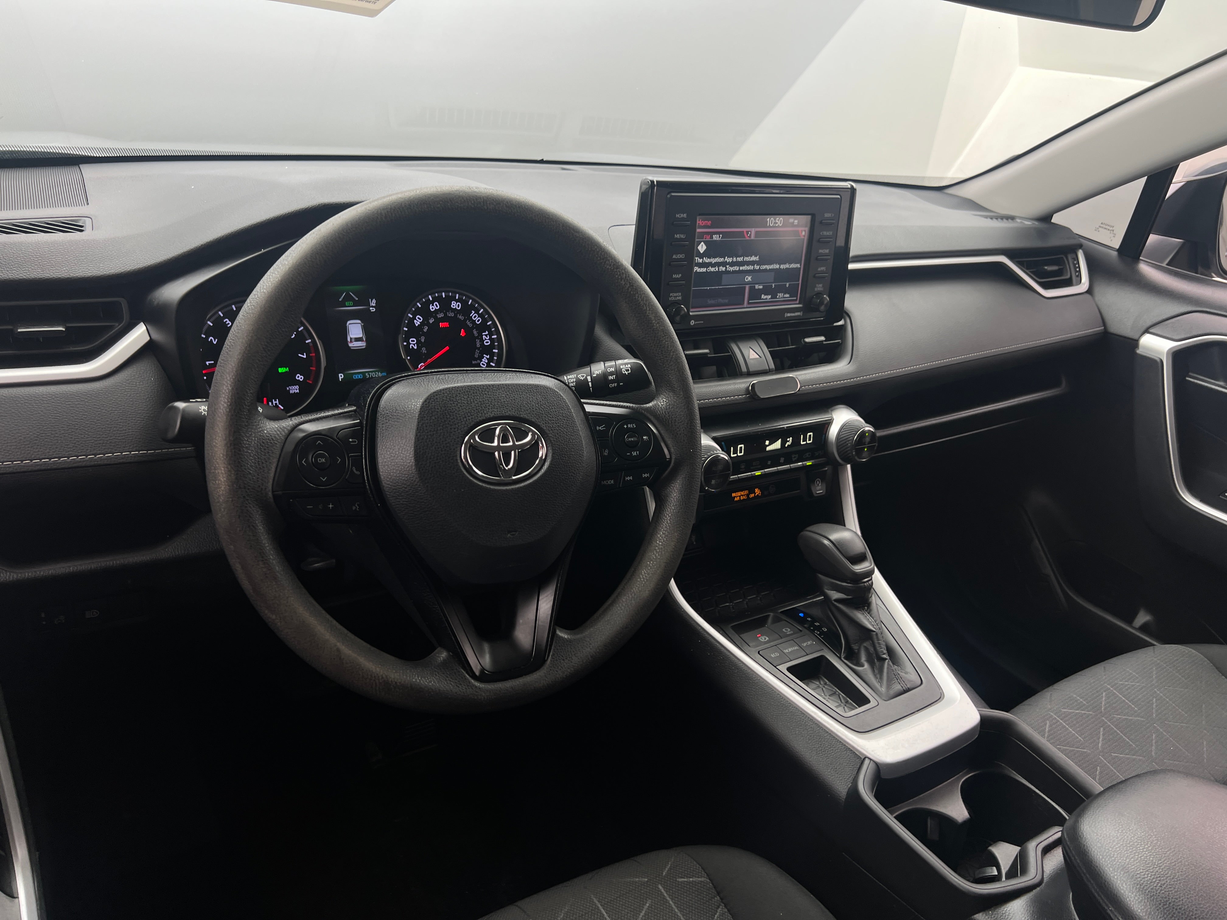 2020 Toyota RAV4 XLE 3