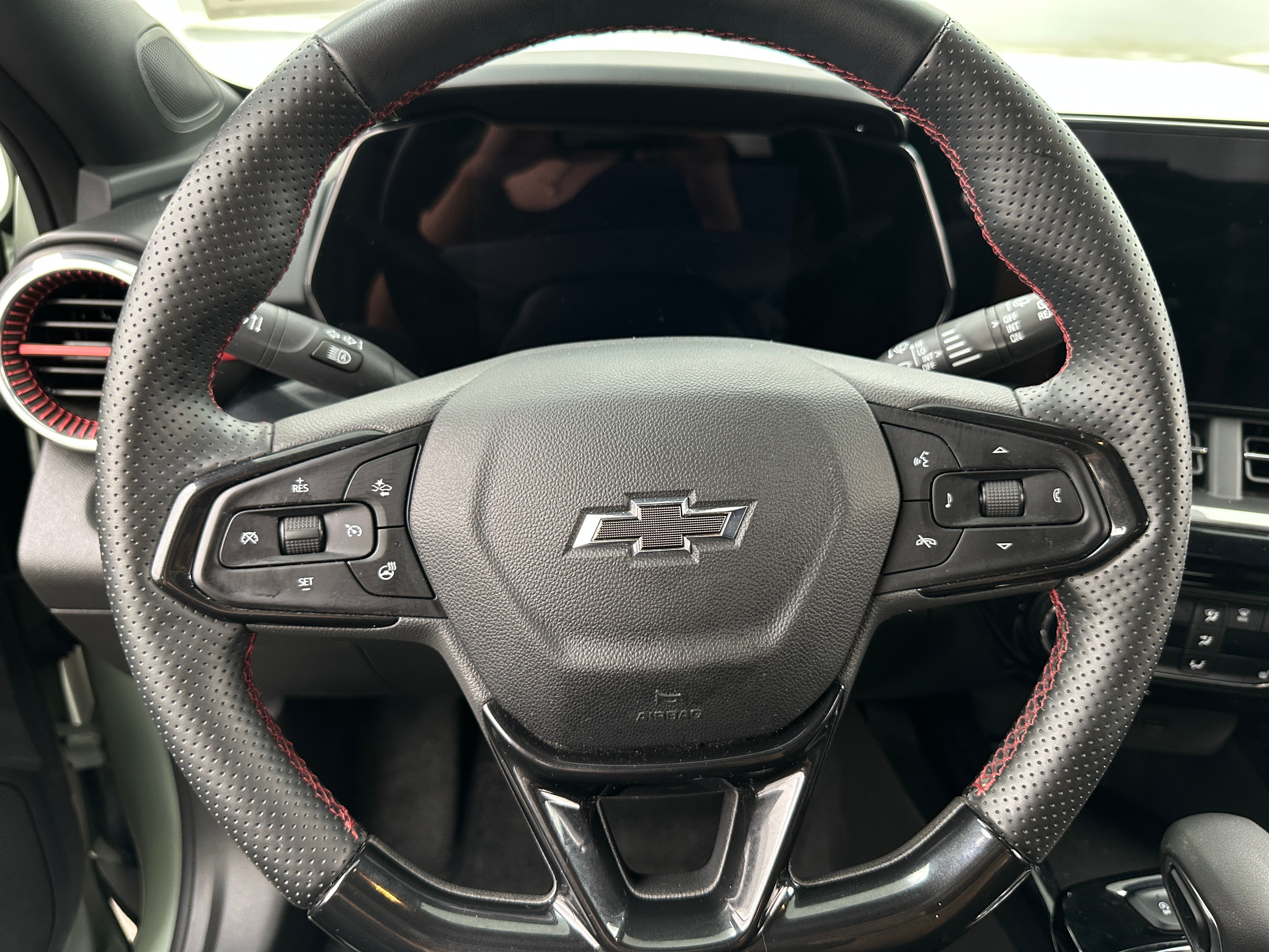 2024 Chevrolet Trax RS 5