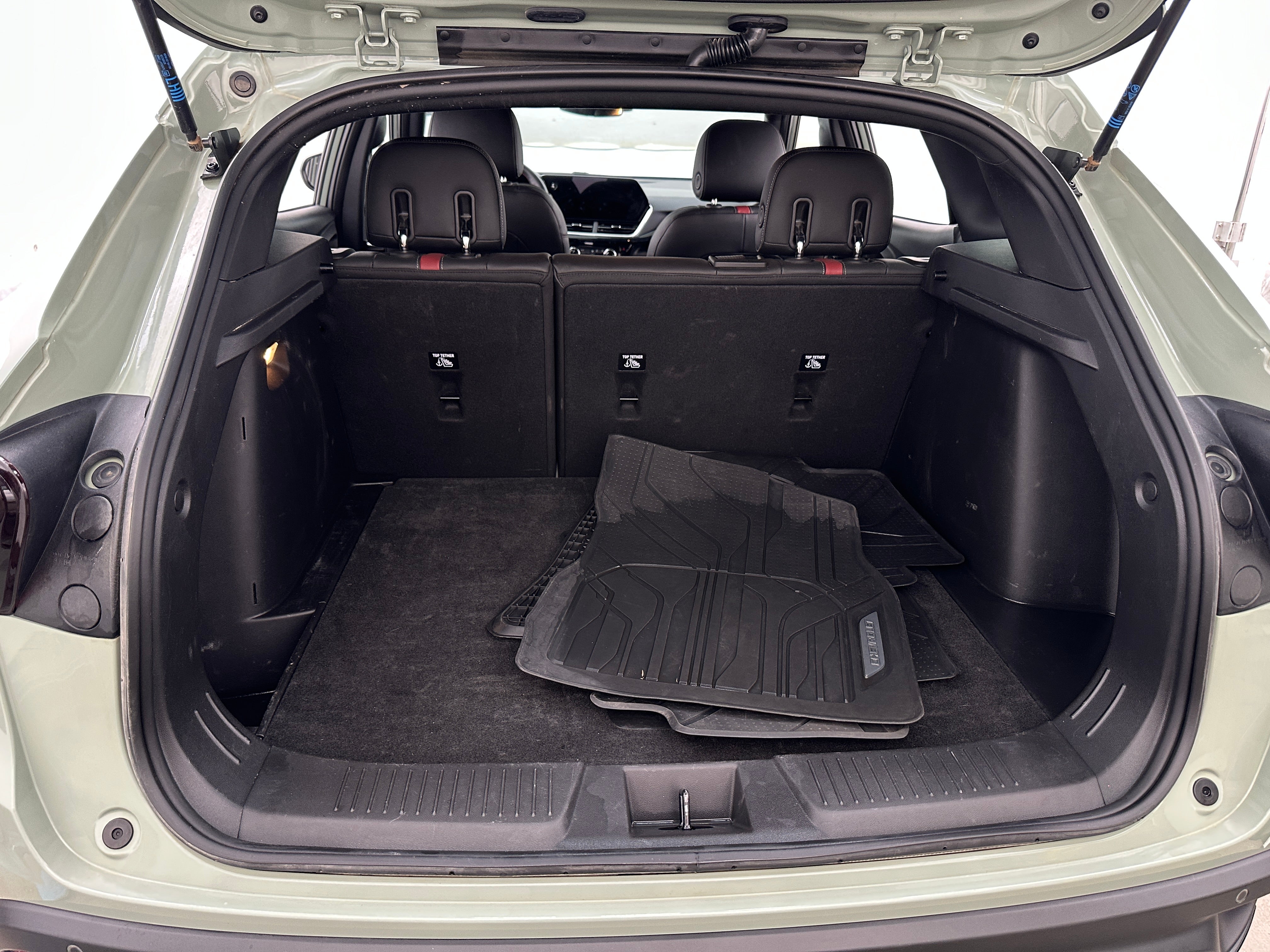 2024 Chevrolet Trax RS 7