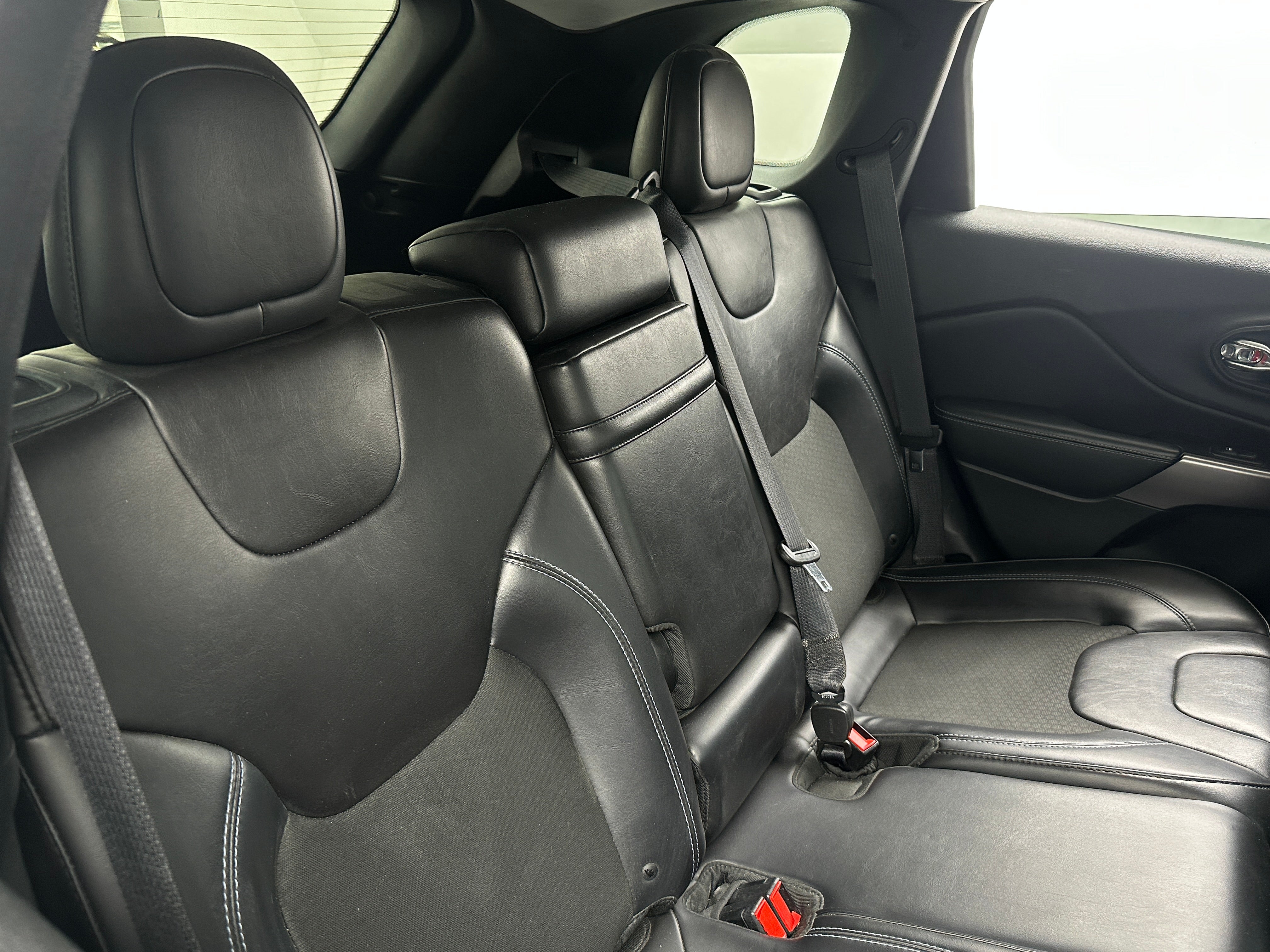 2019 Jeep Cherokee Latitude 6