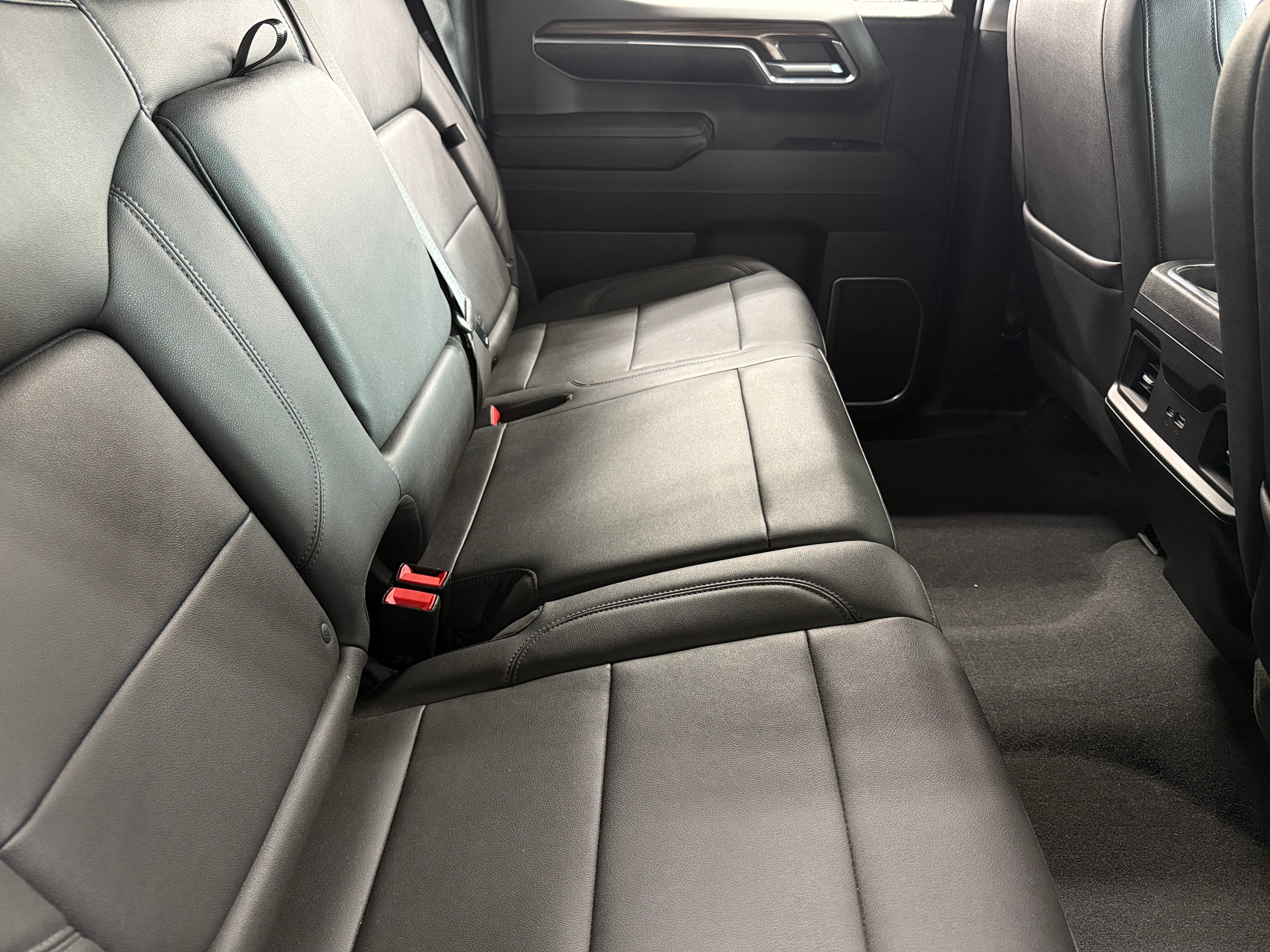 2024 Chevrolet Silverado 1500 RST 6