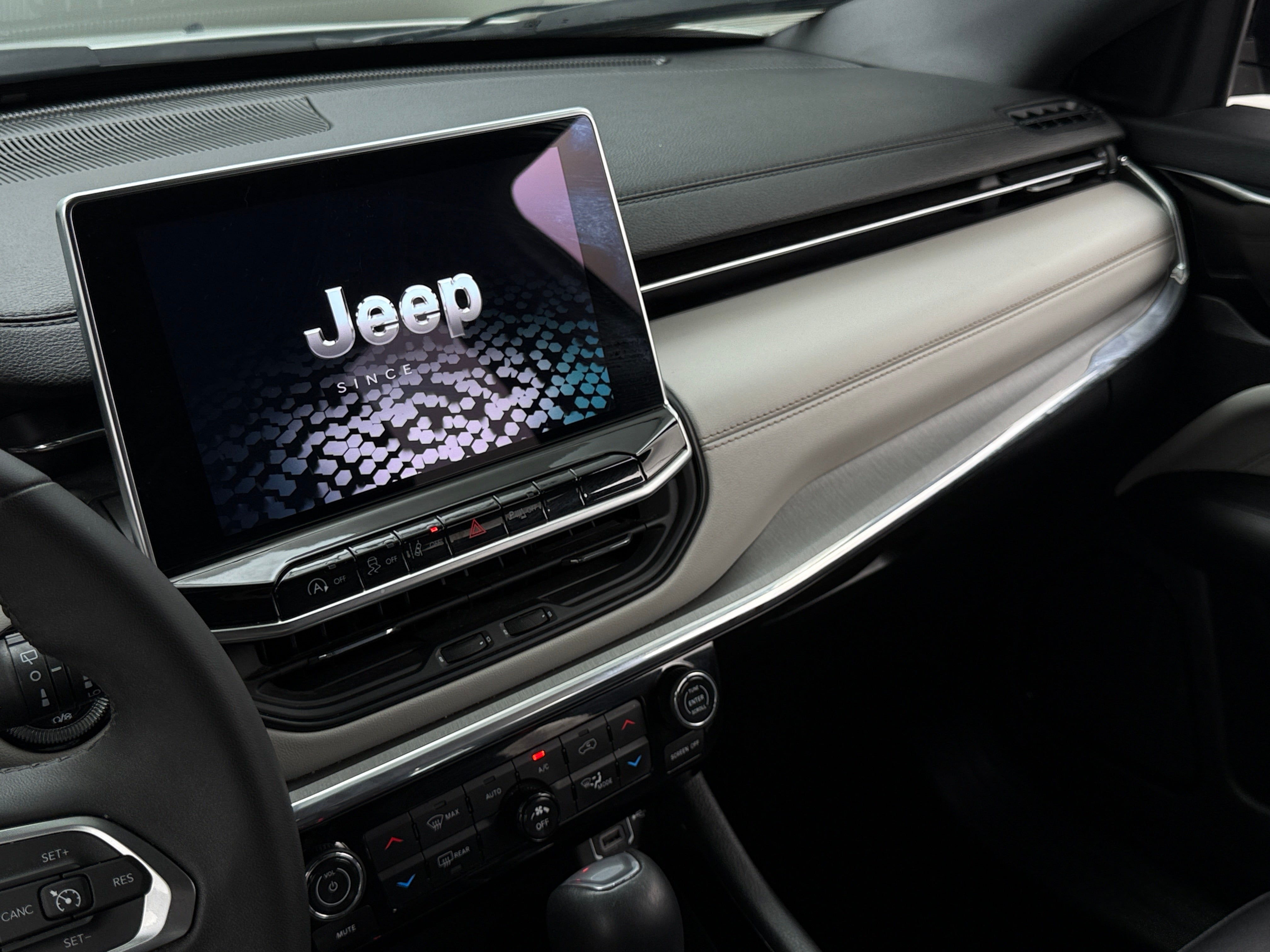 2024 Jeep Compass Limited 3