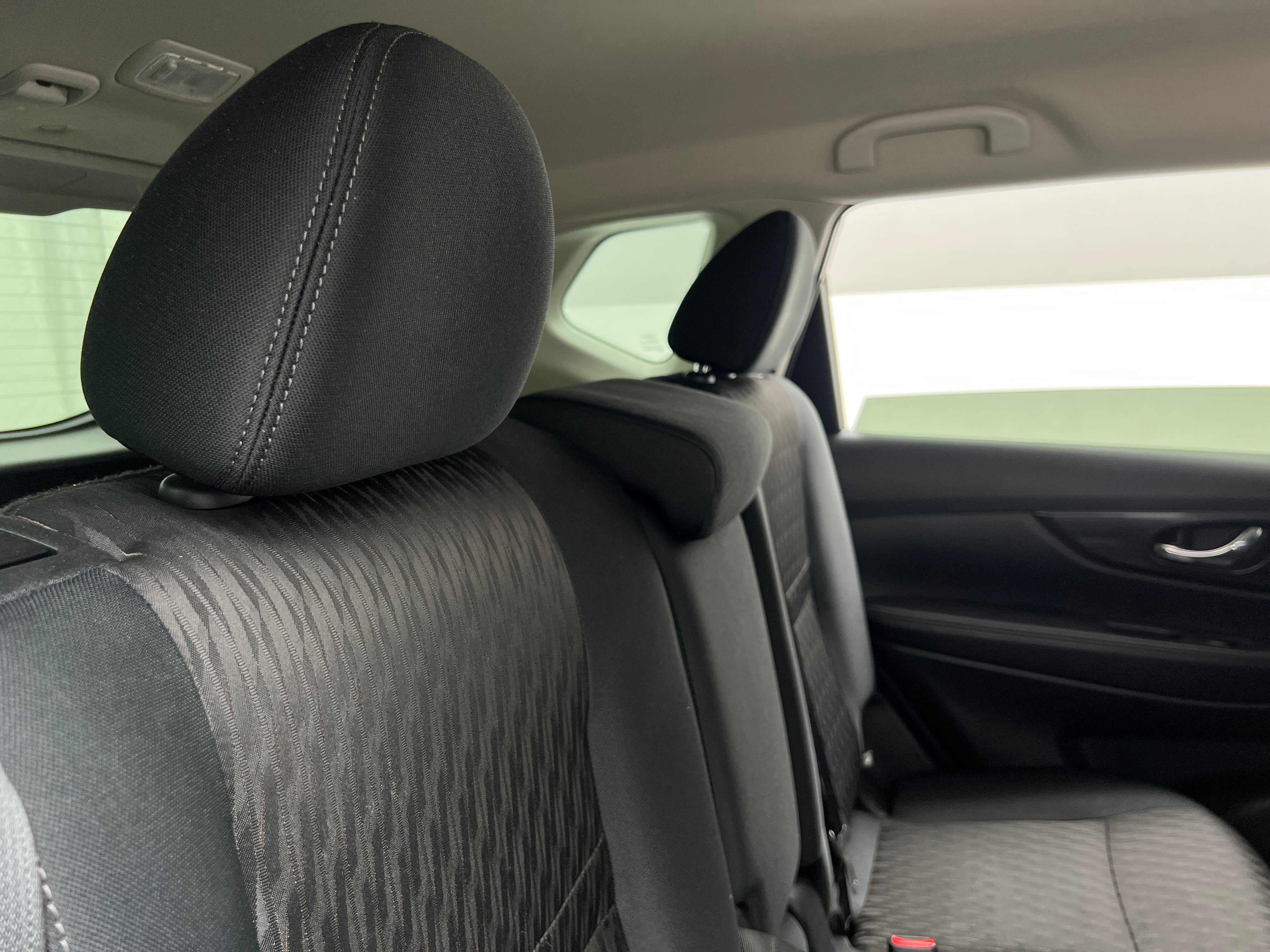 2018 Nissan Rogue SV 6