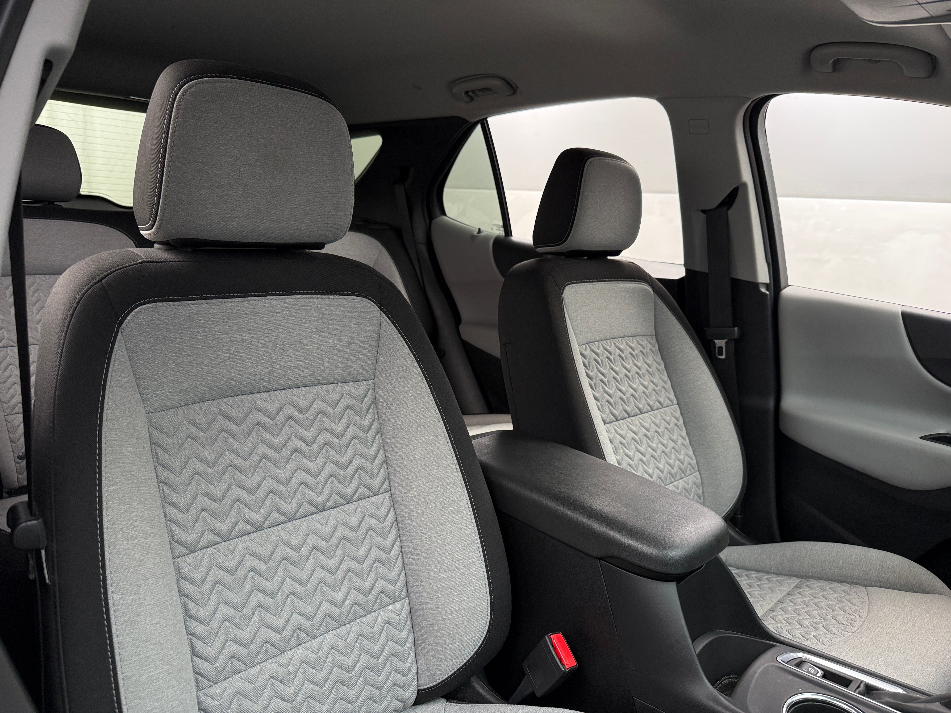2022 Chevrolet Equinox LS 2