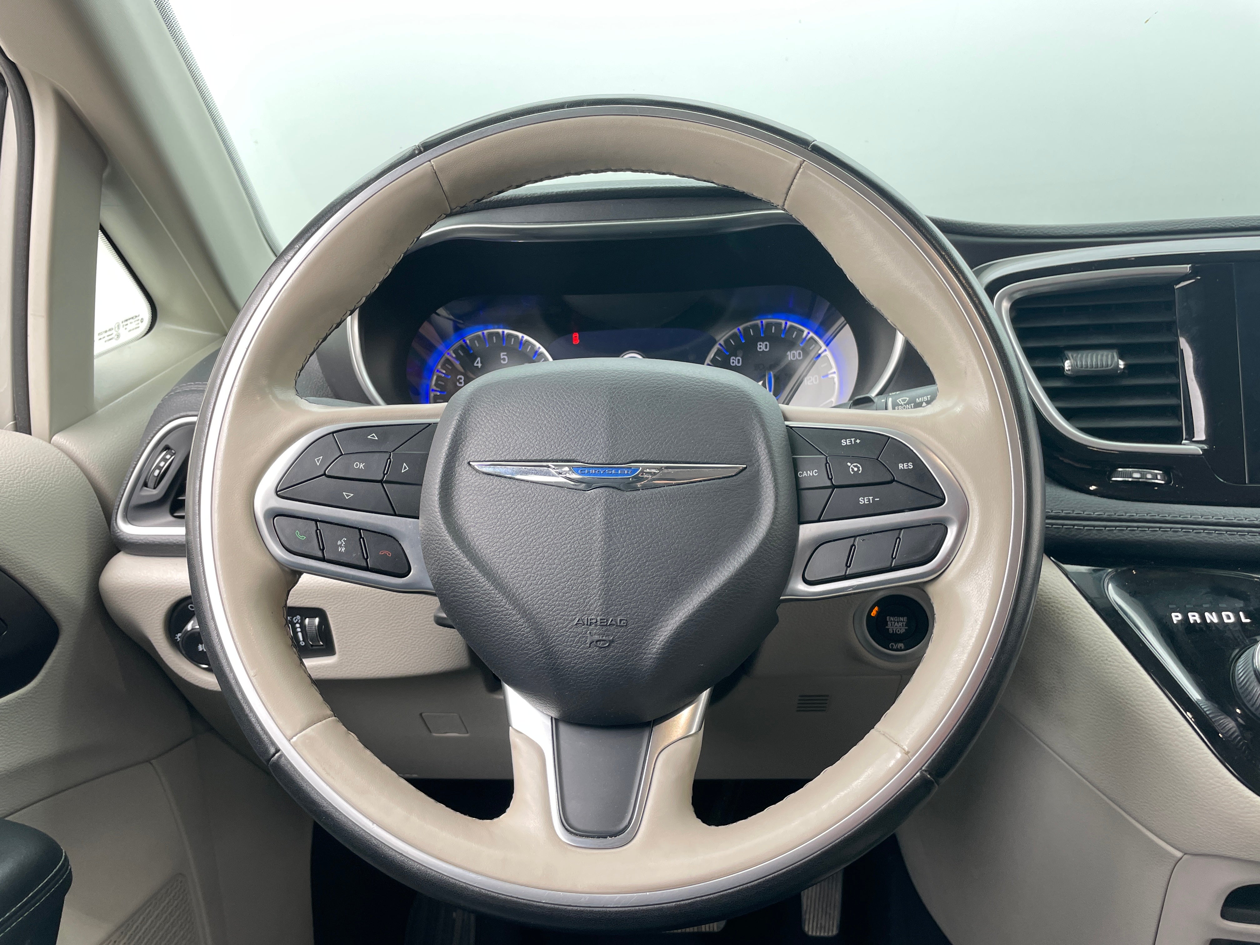 2020 Chrysler Pacifica Limited 4