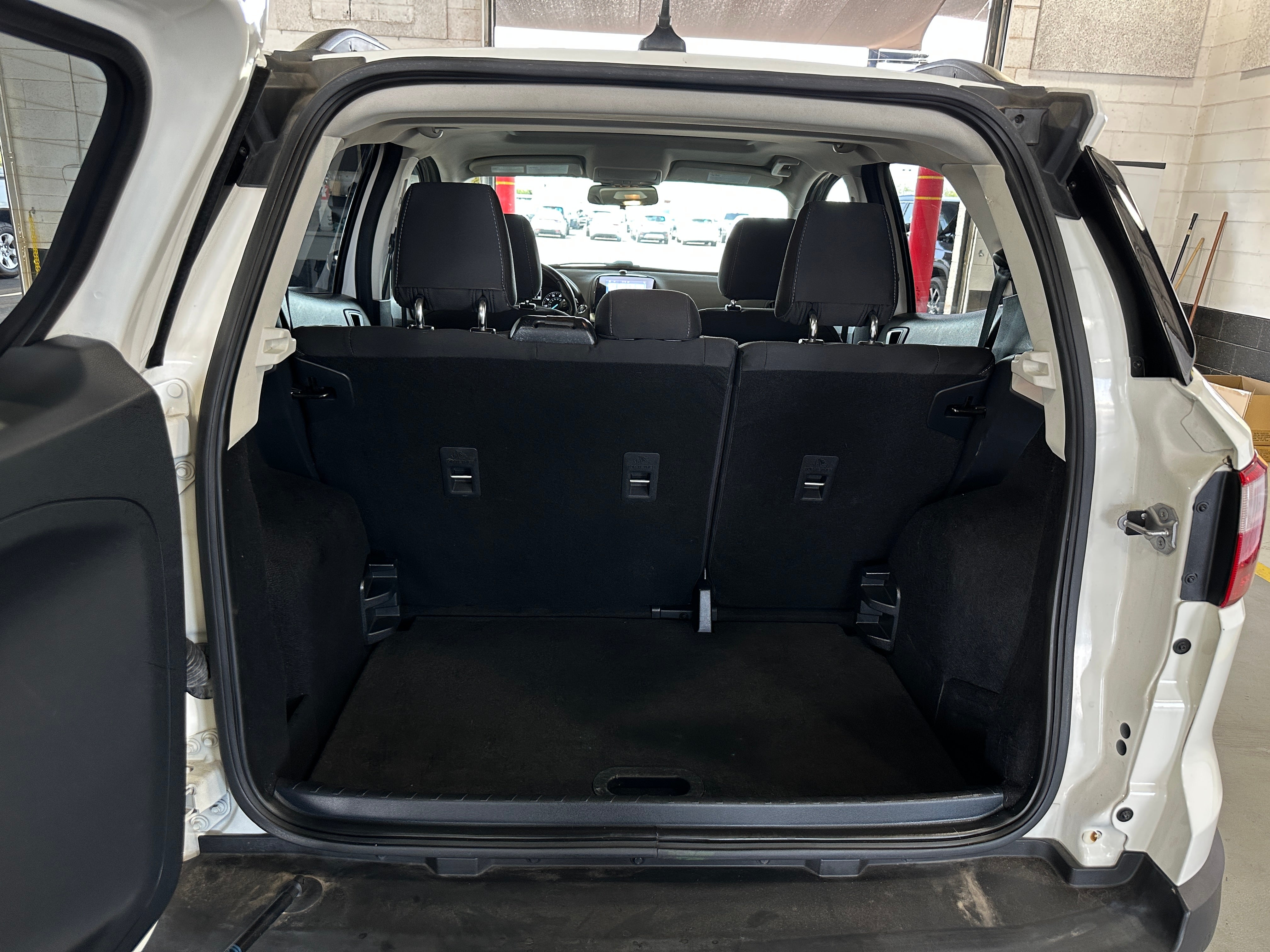 2018 Ford EcoSport SE 7