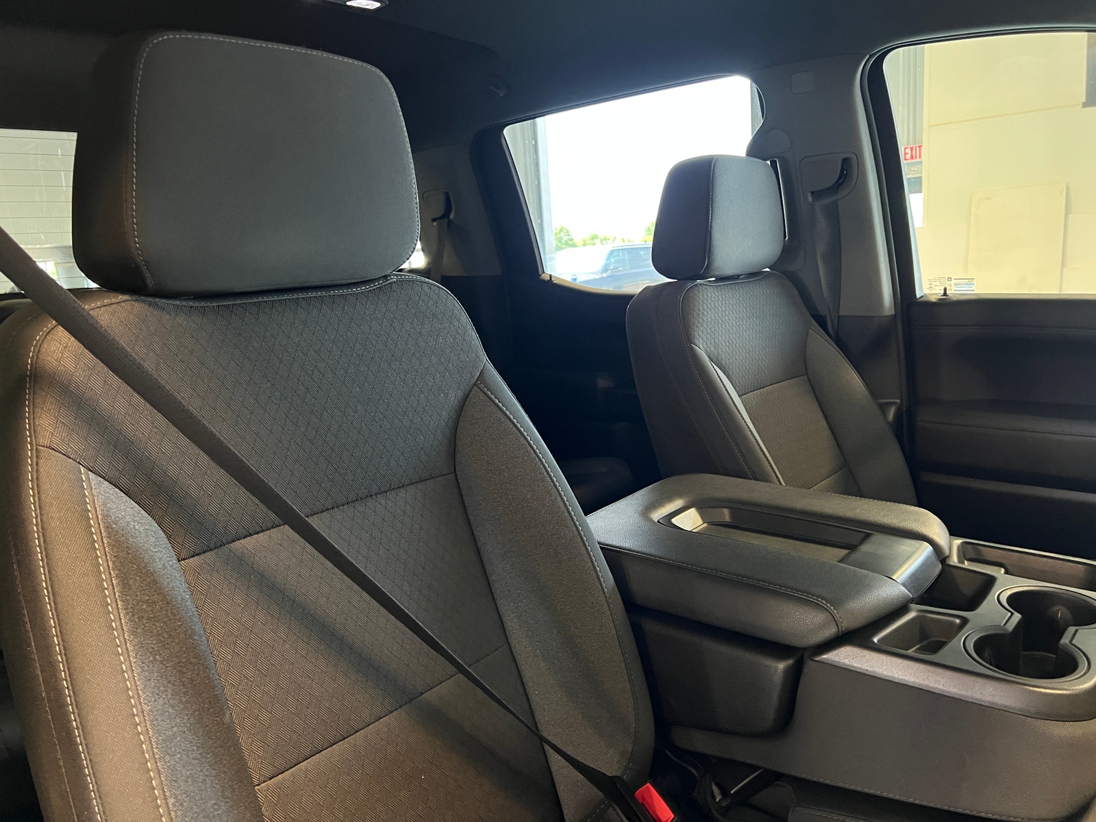 Thumbnail: 2022 Chevrolet Silverado 1500 - 2
