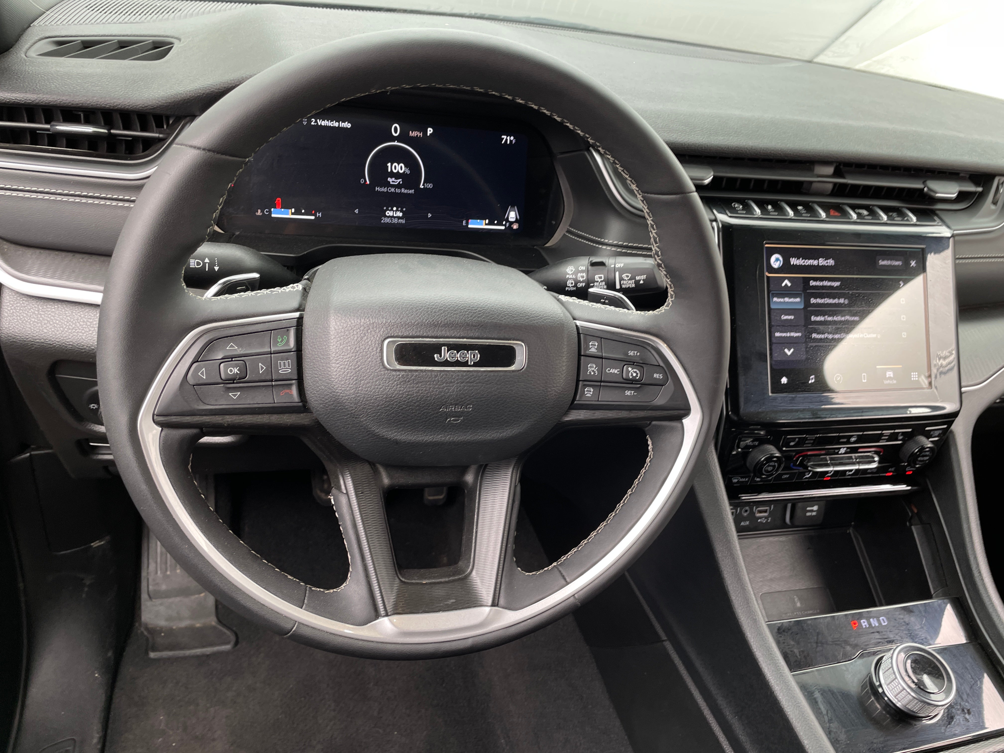 2023 Jeep Grand Cherokee Altitude 4