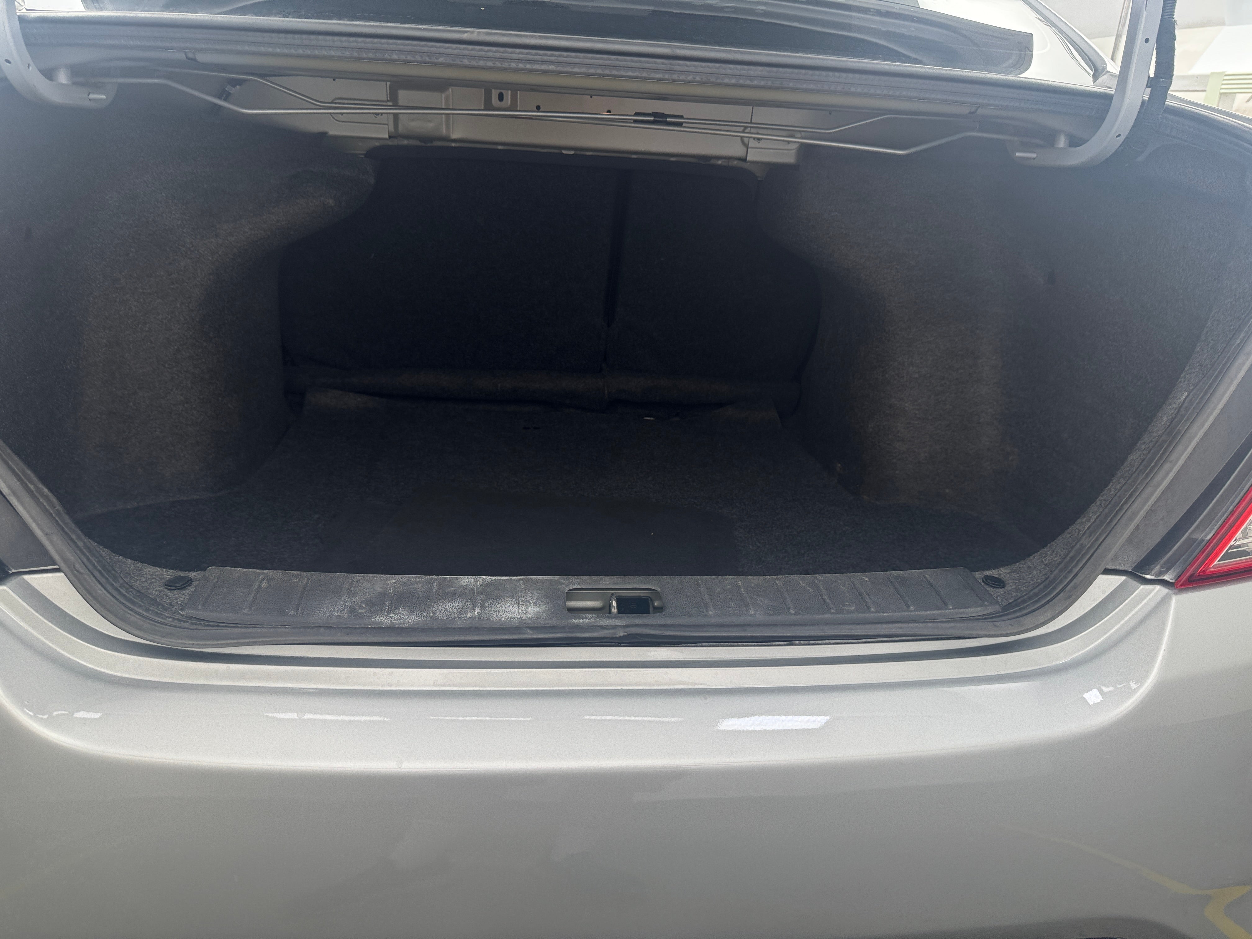 2019 Nissan Versa SV 7