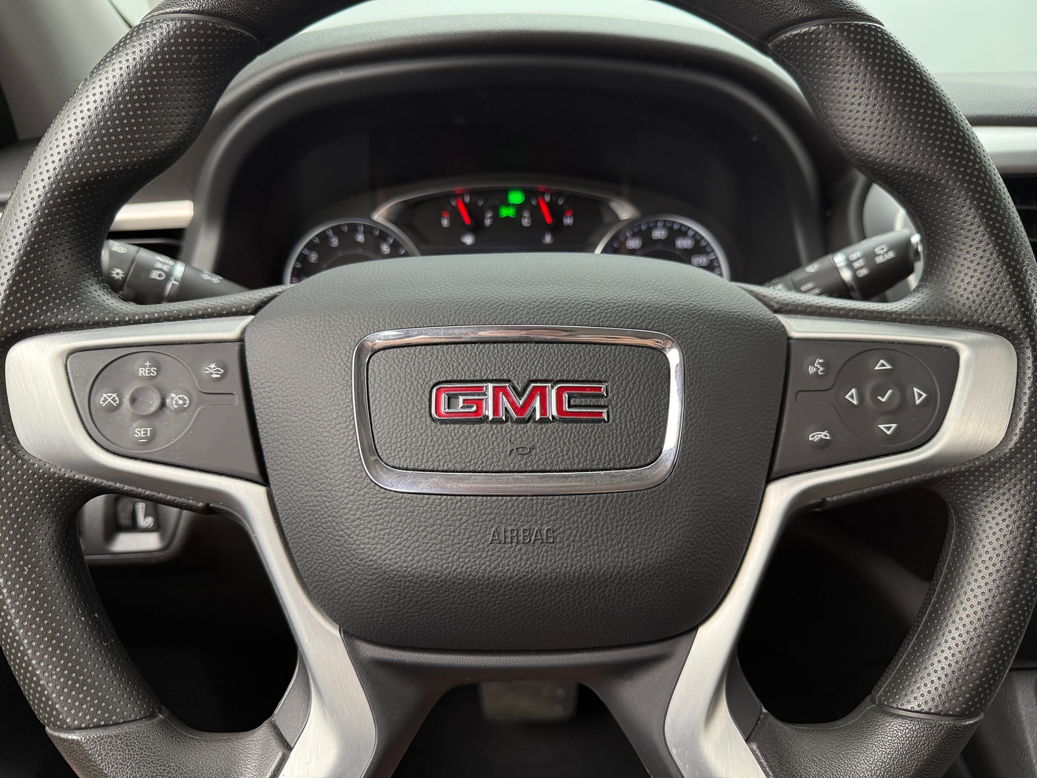 2023 GMC Acadia SLE 5
