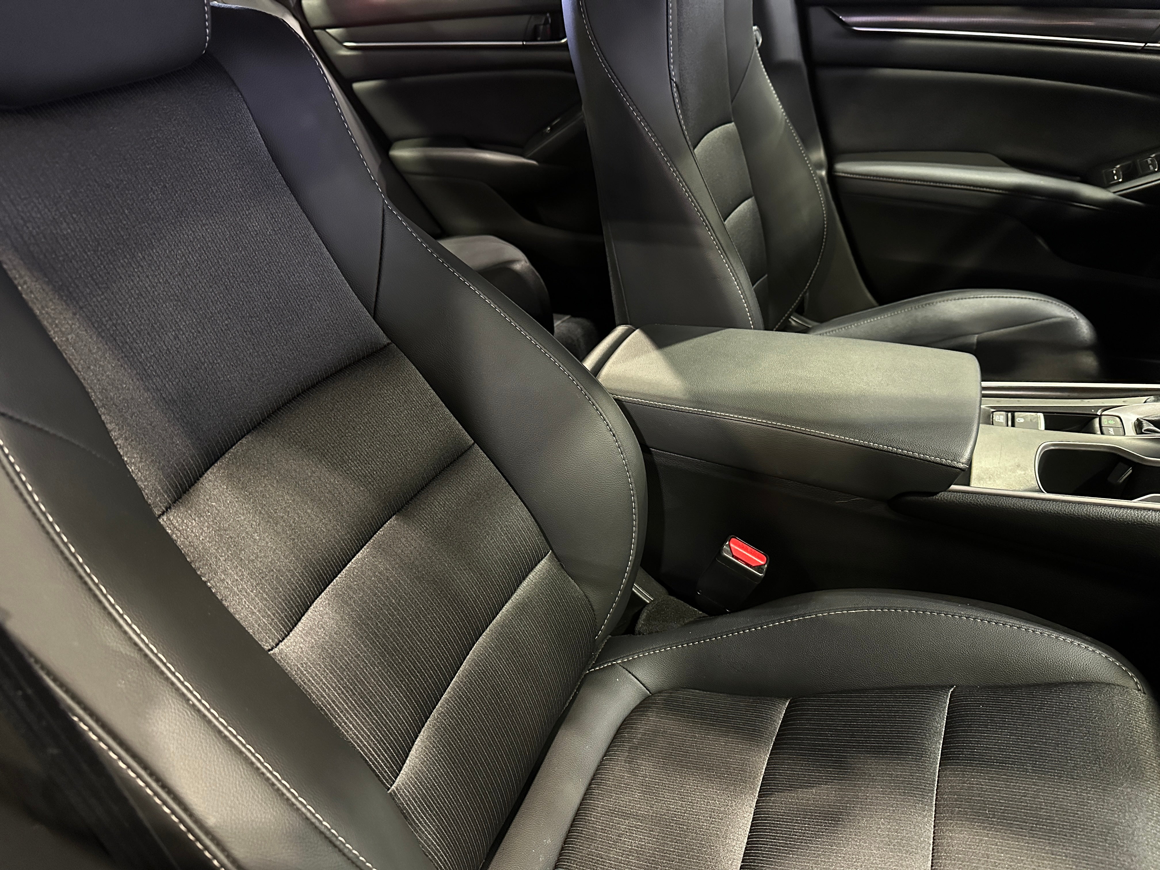 2020 Honda Accord Sport 2