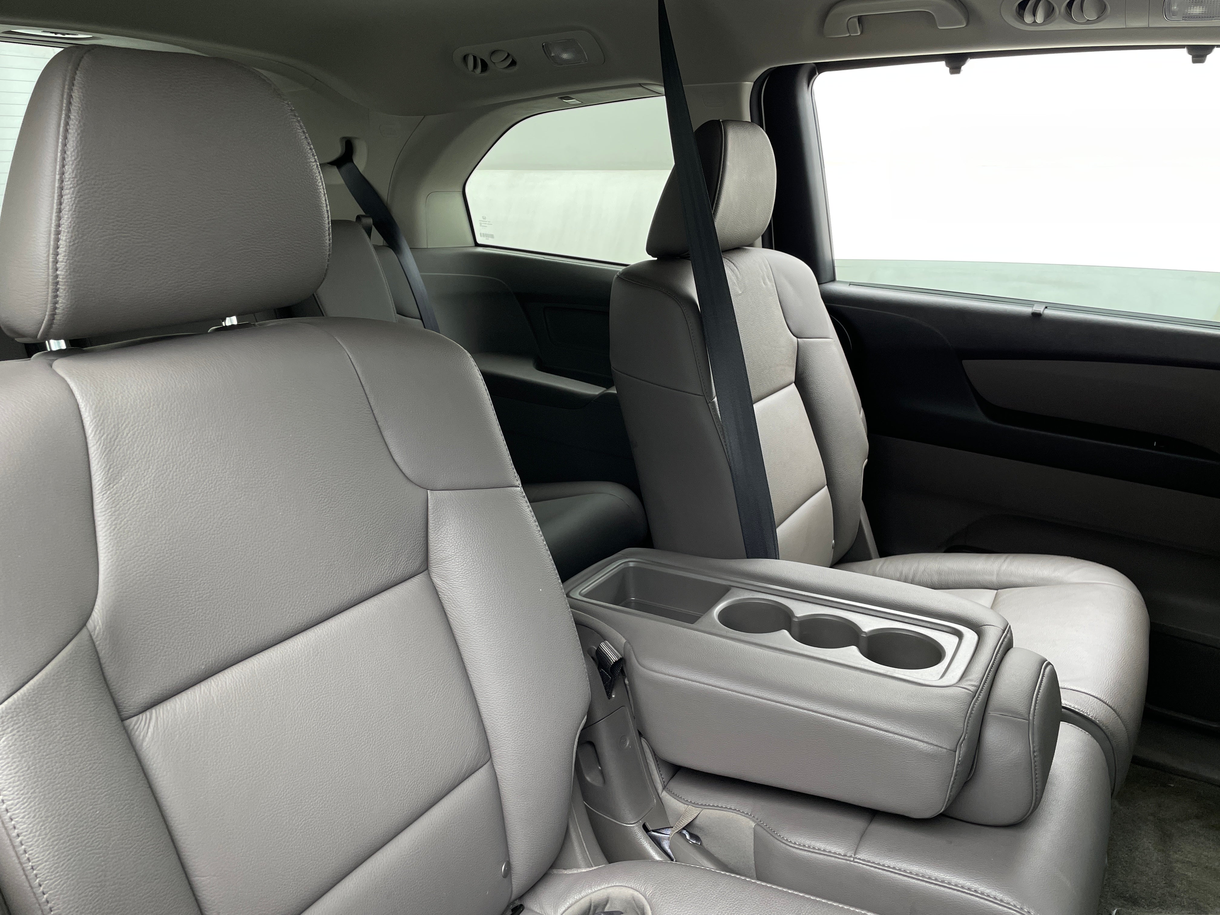 2016 Honda Odyssey EX-L 5
