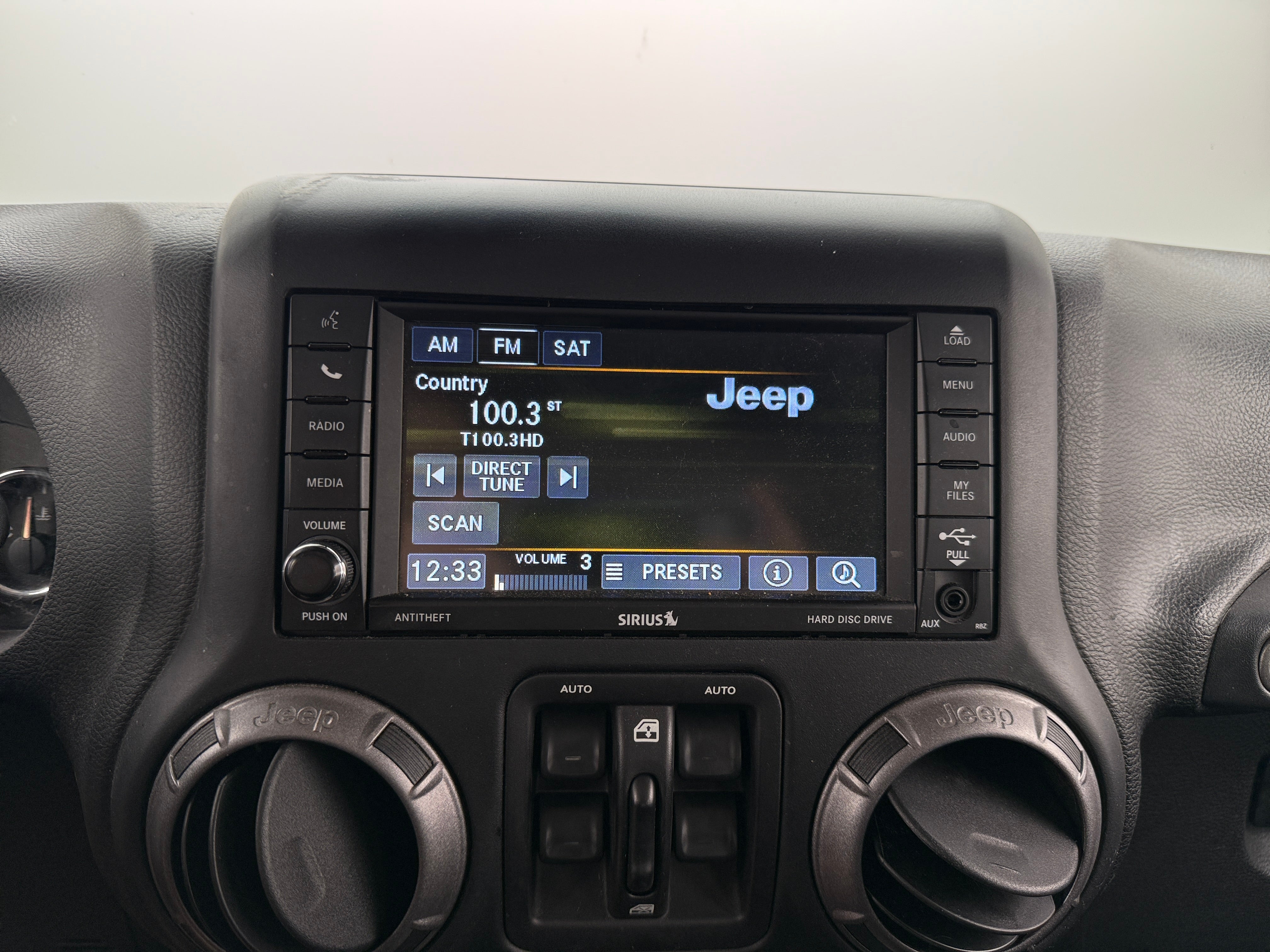 2018 Jeep Wrangler Unlimited Willys Wheeler 4