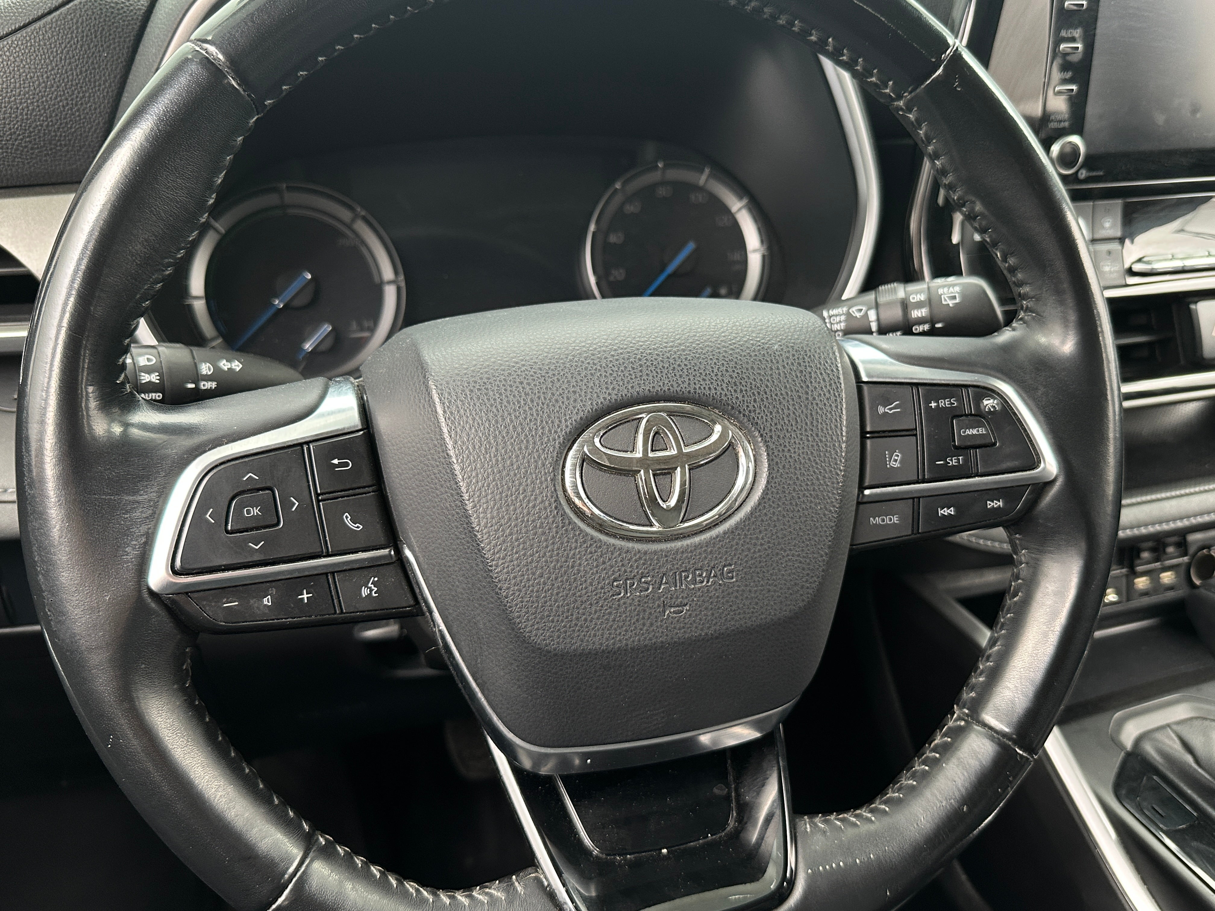 2021 Toyota Highlander XLE 4