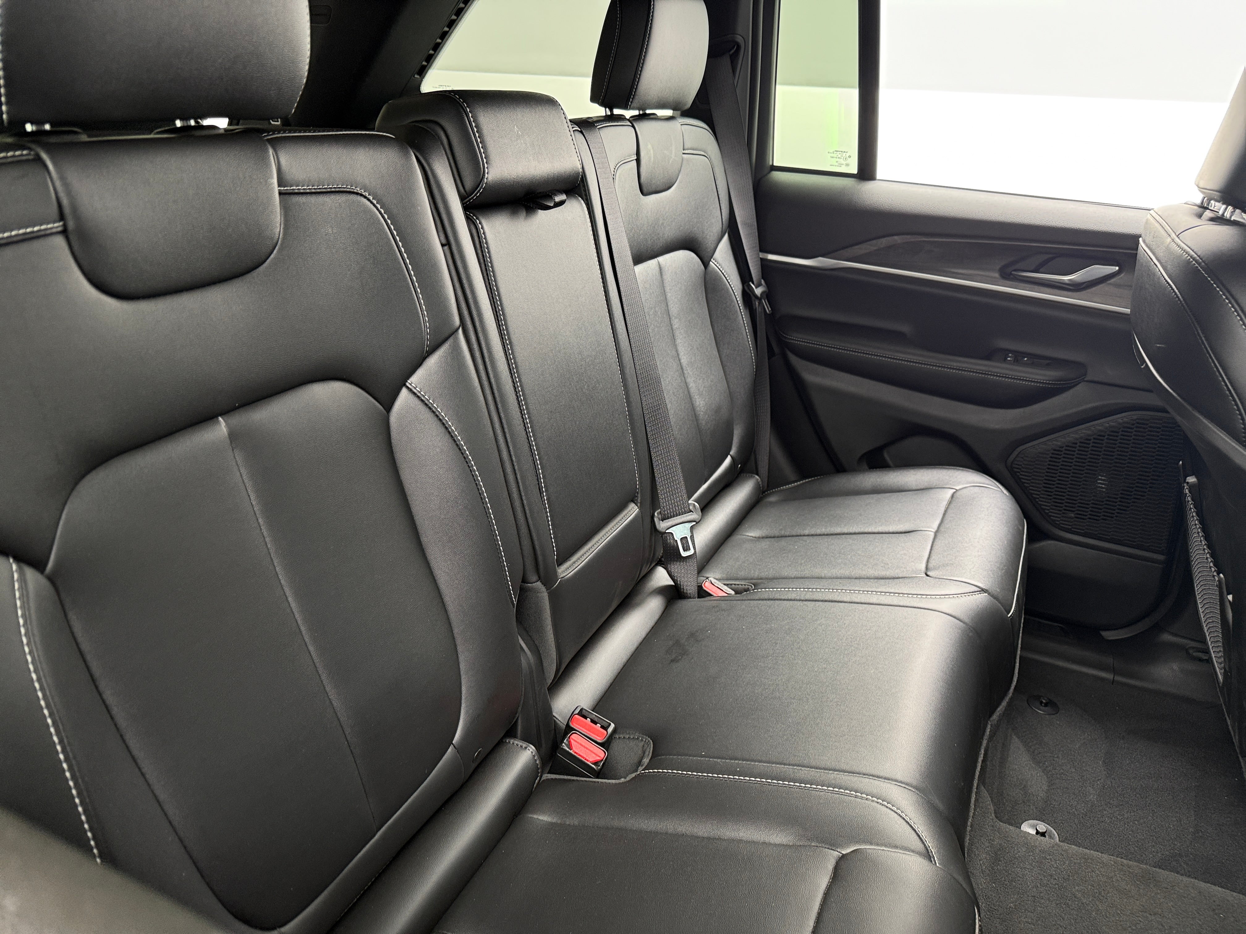 2024 Jeep Grand Cherokee Limited Edition 5