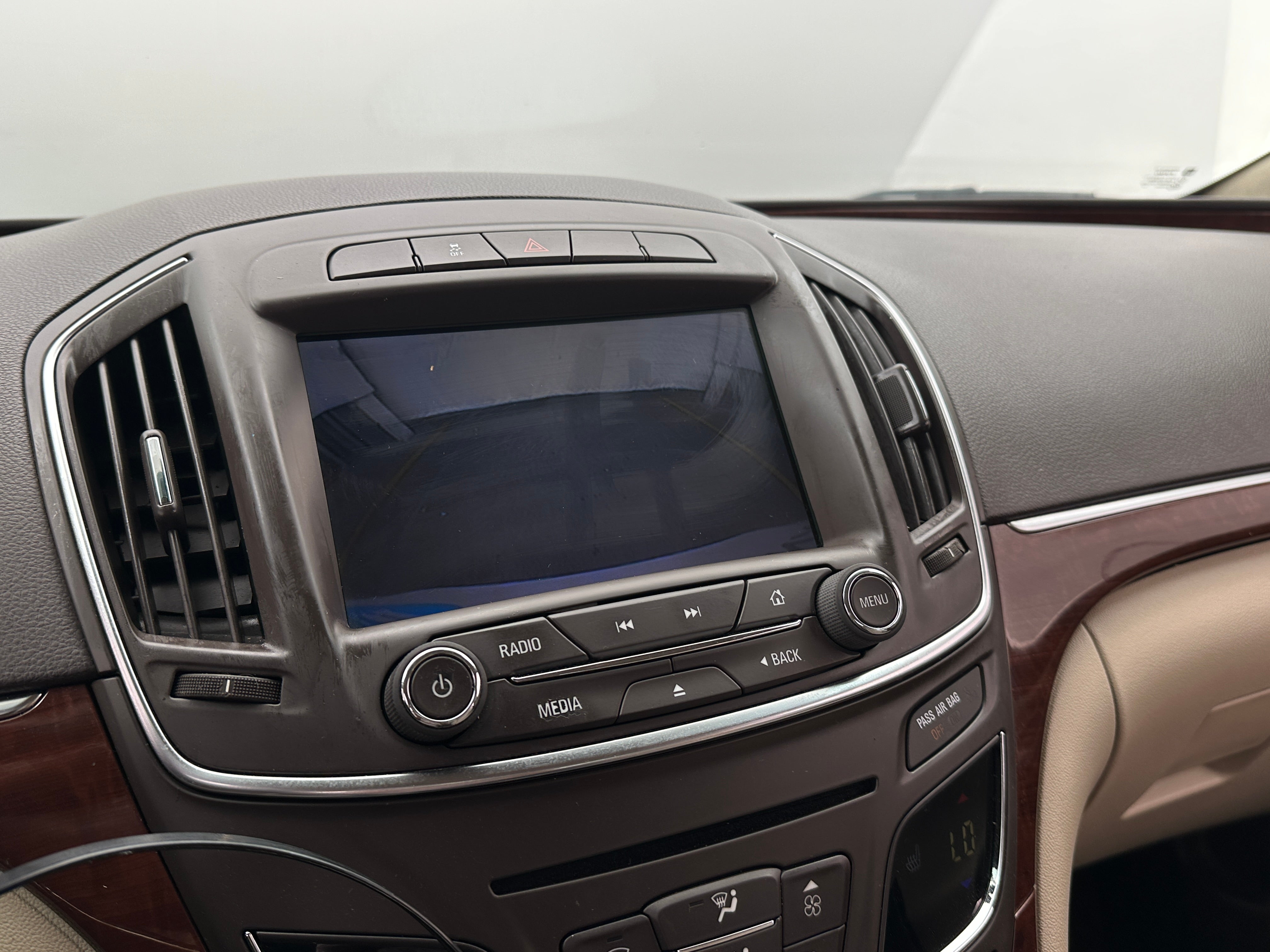 2014 Buick Regal Base 3