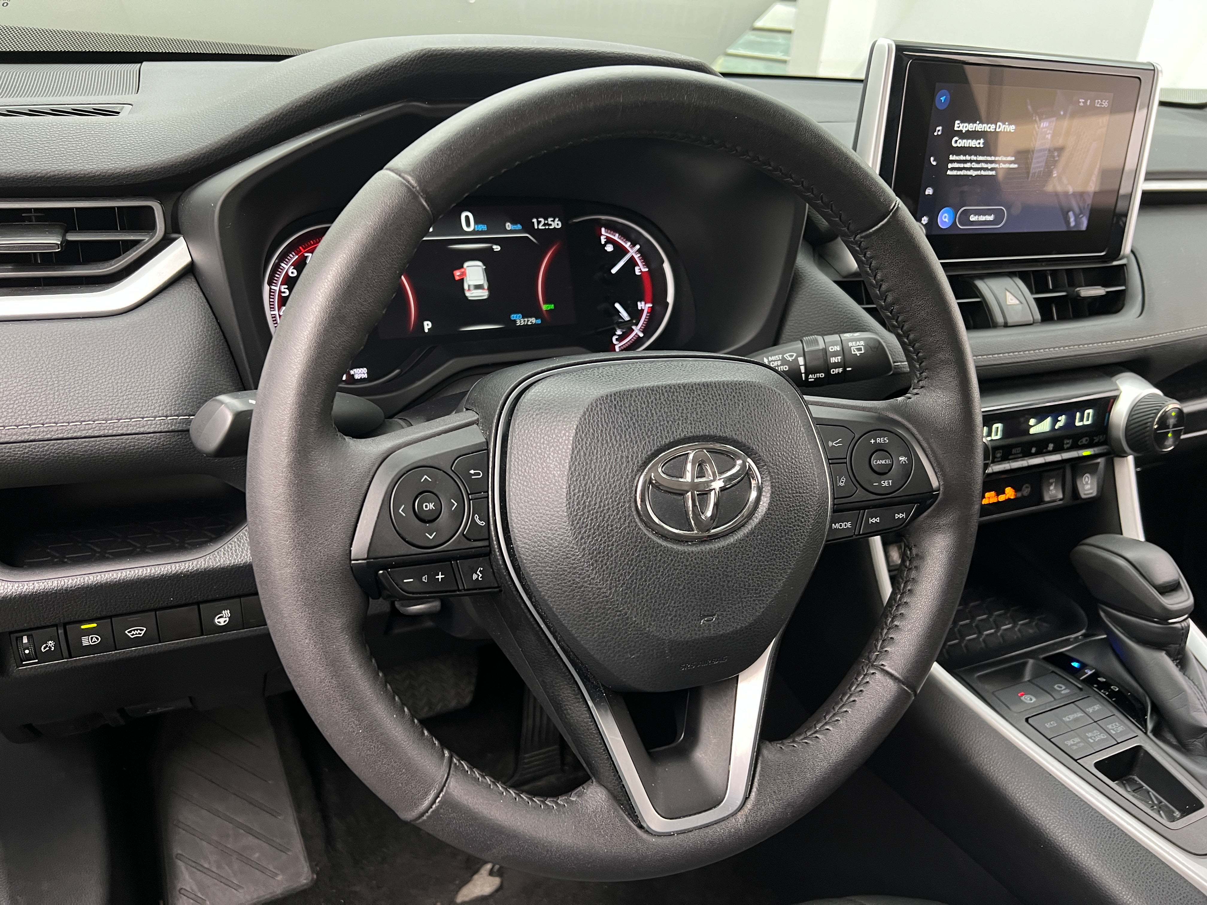 2024 Toyota RAV4 XLE 5