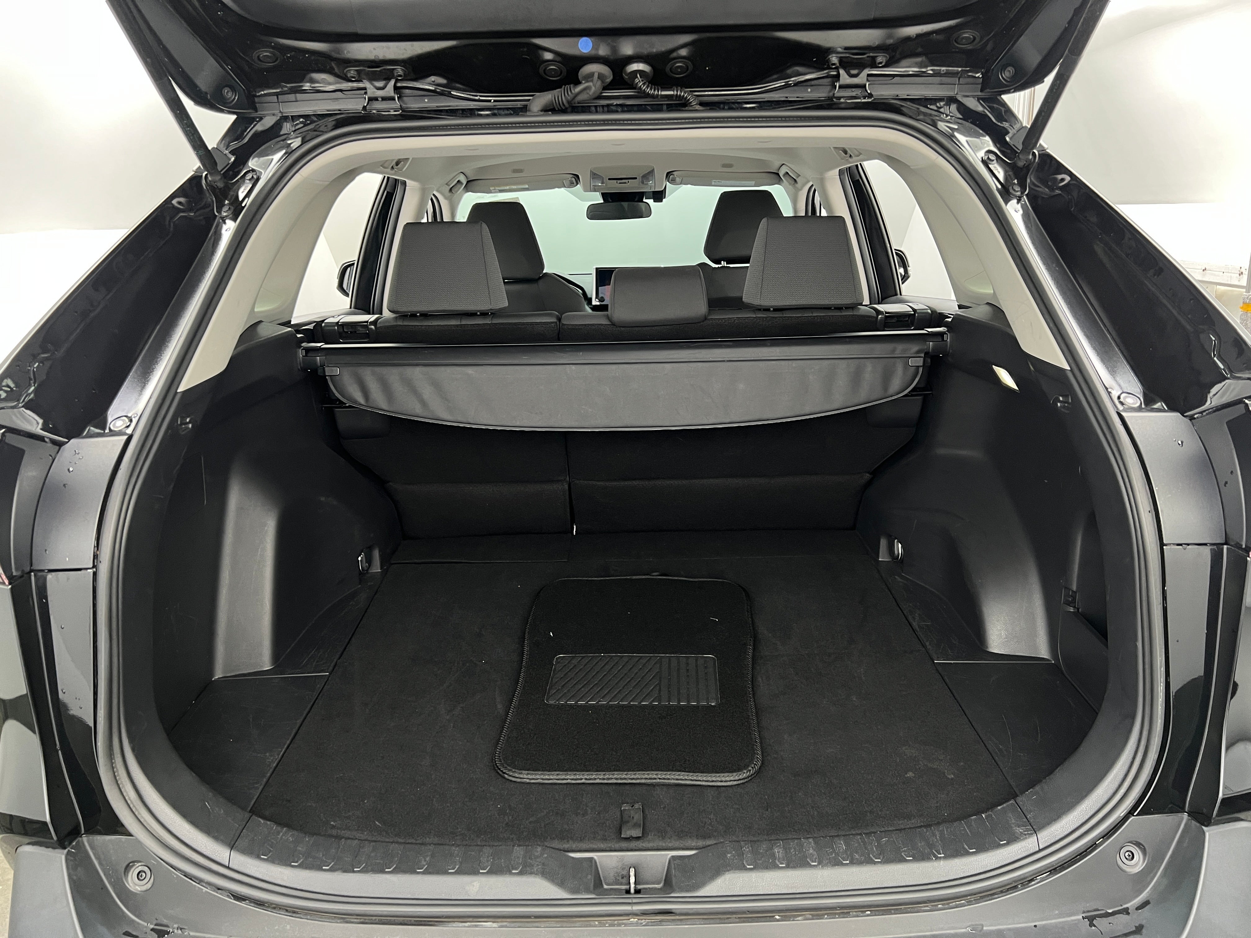 2024 Toyota RAV4 XLE 7