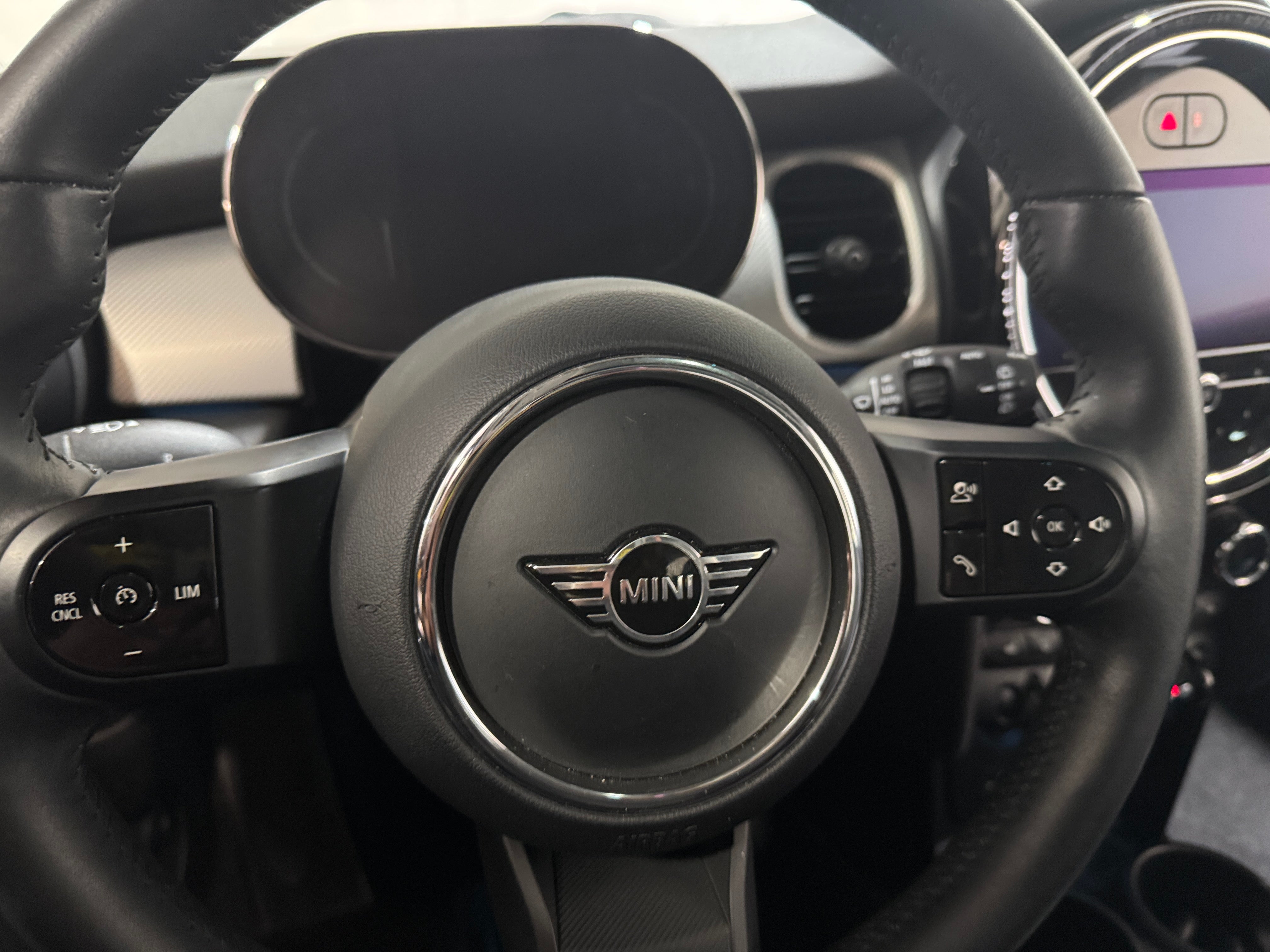 2023 MINI Cooper Hardtop 2 Door 4