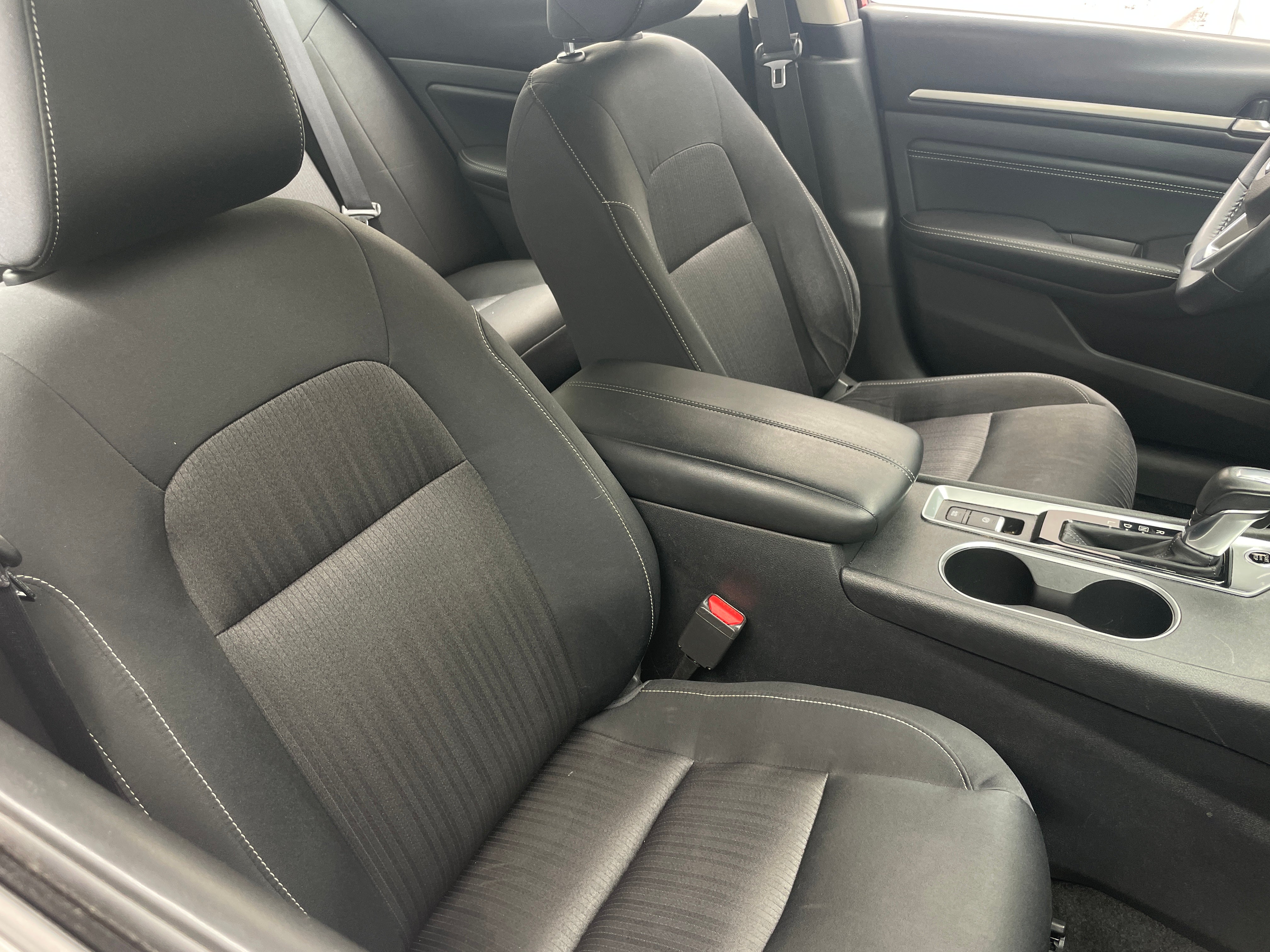 2019 Nissan Altima SV 2