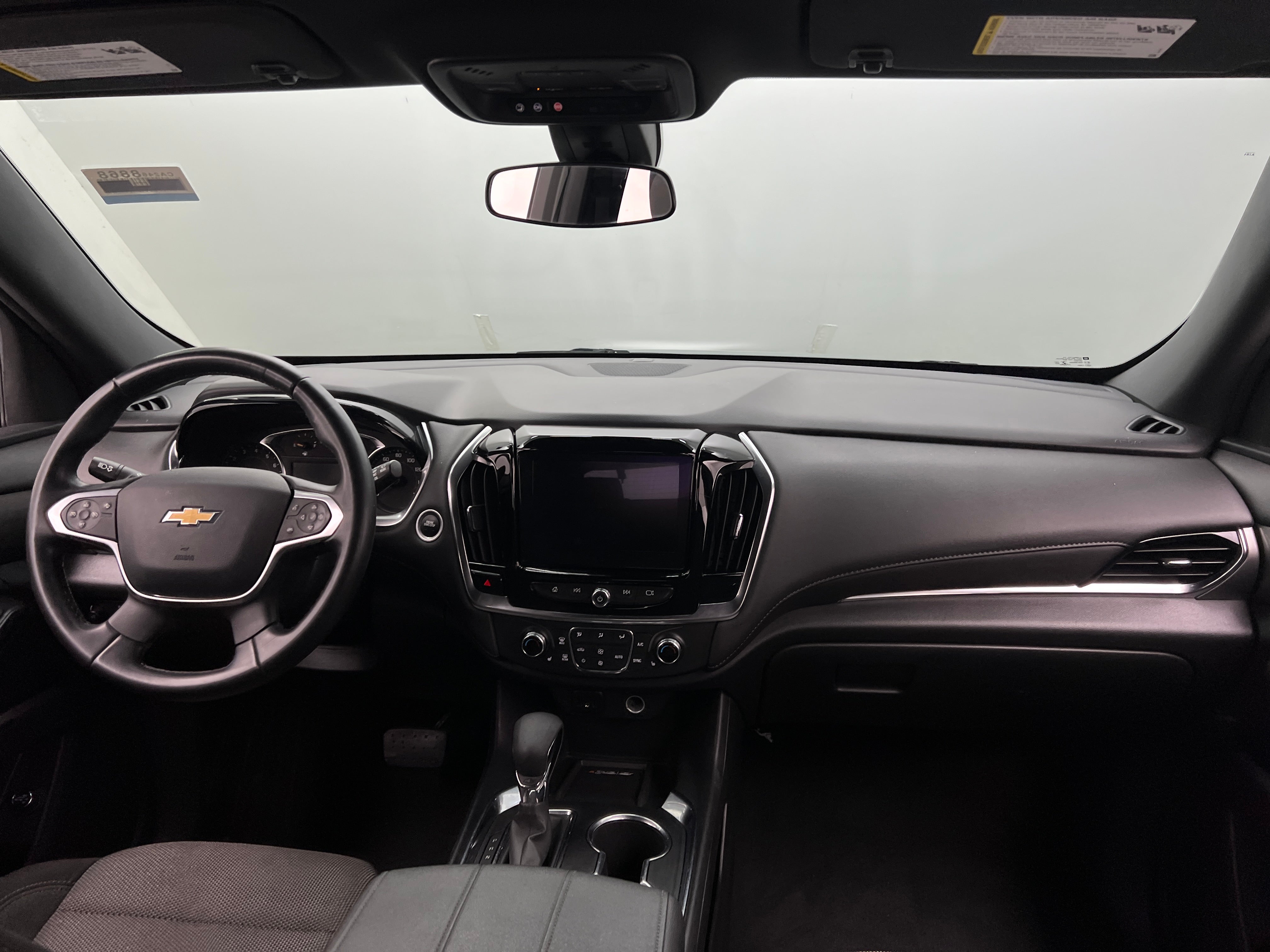 2023 Chevrolet Traverse LT 3