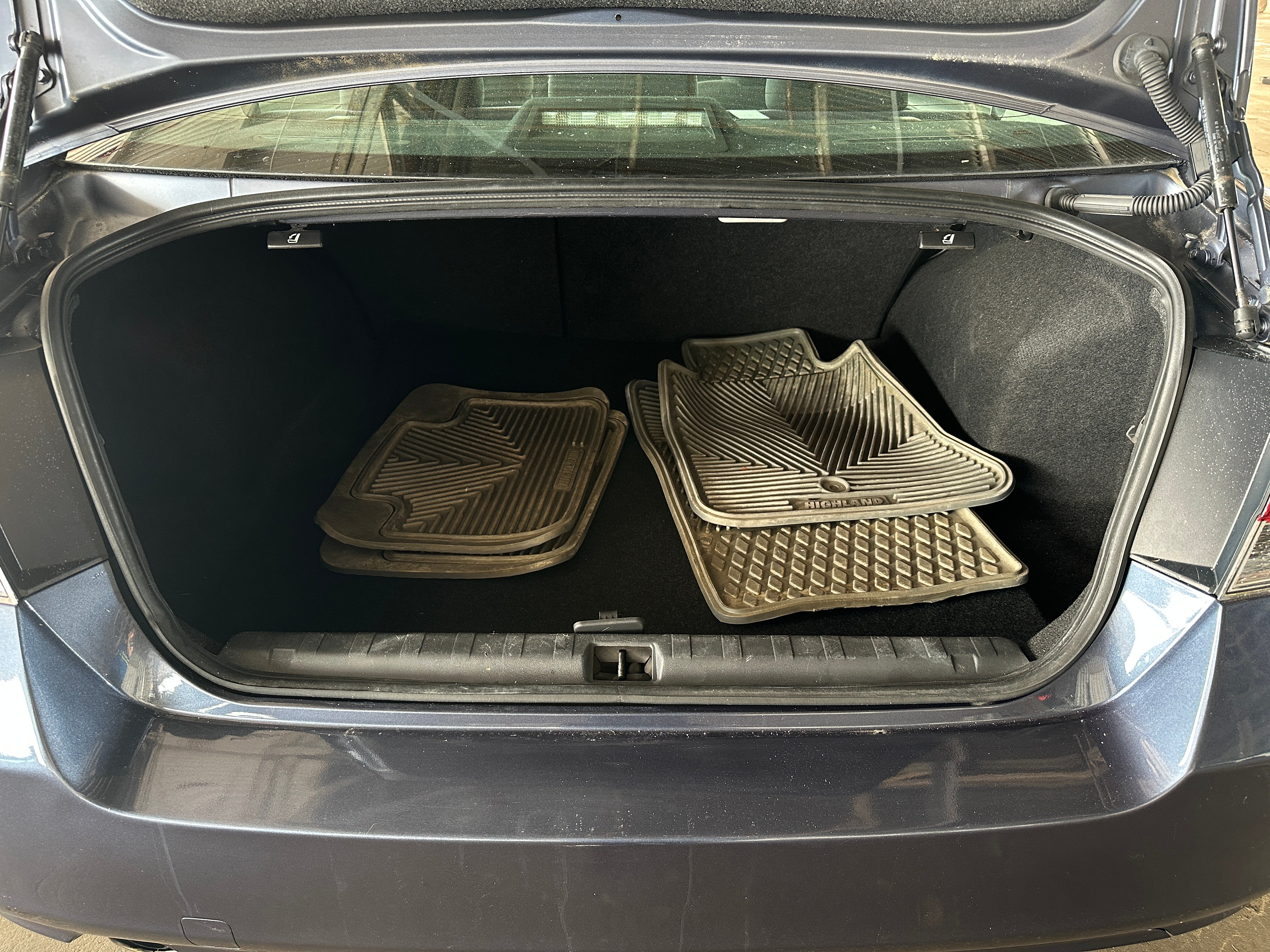 2013 Subaru Legacy Premium 7