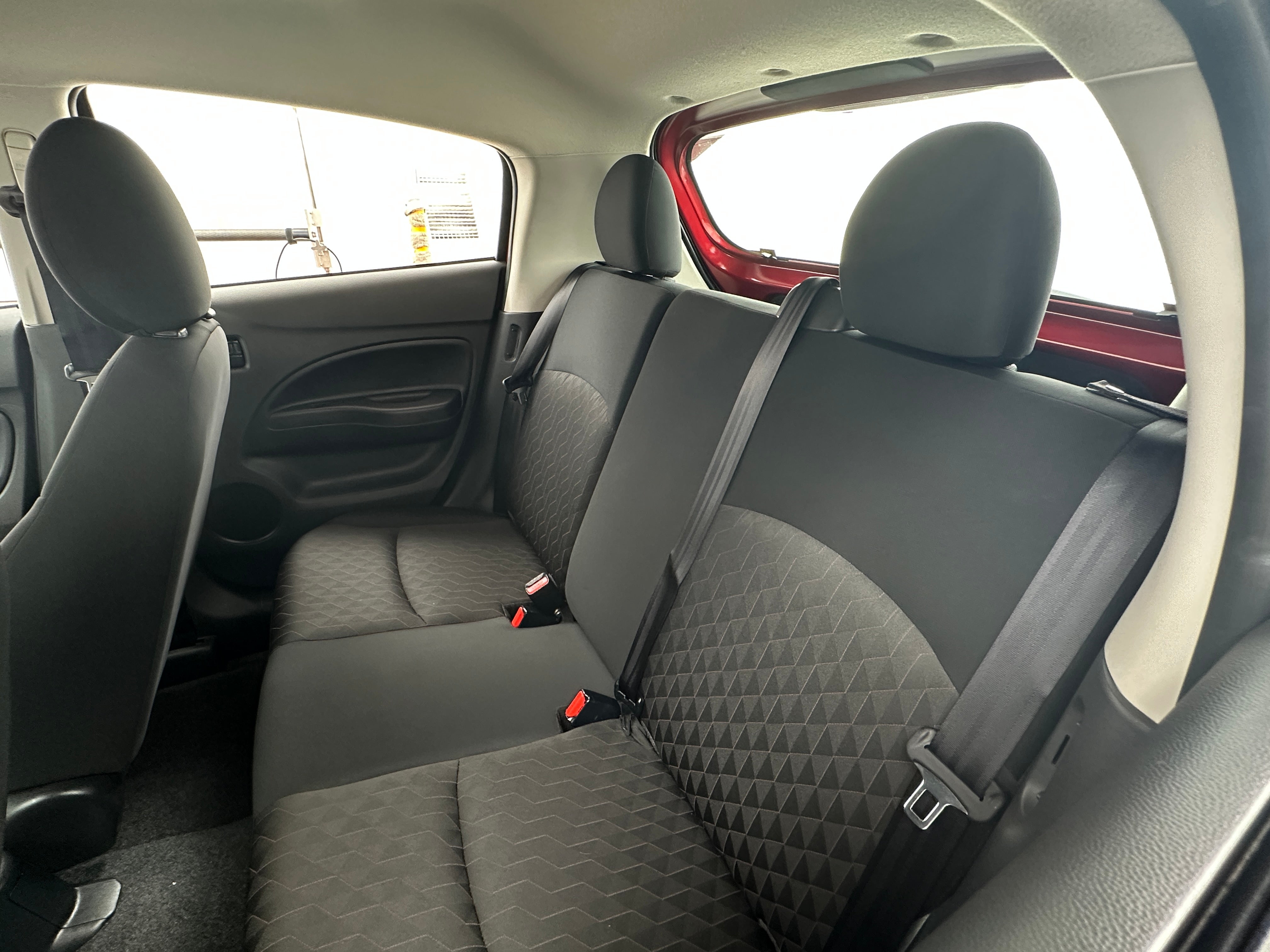 2024 Mitsubishi Mirage ES 6